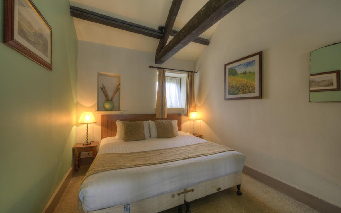 Executive_Double_Room4_S