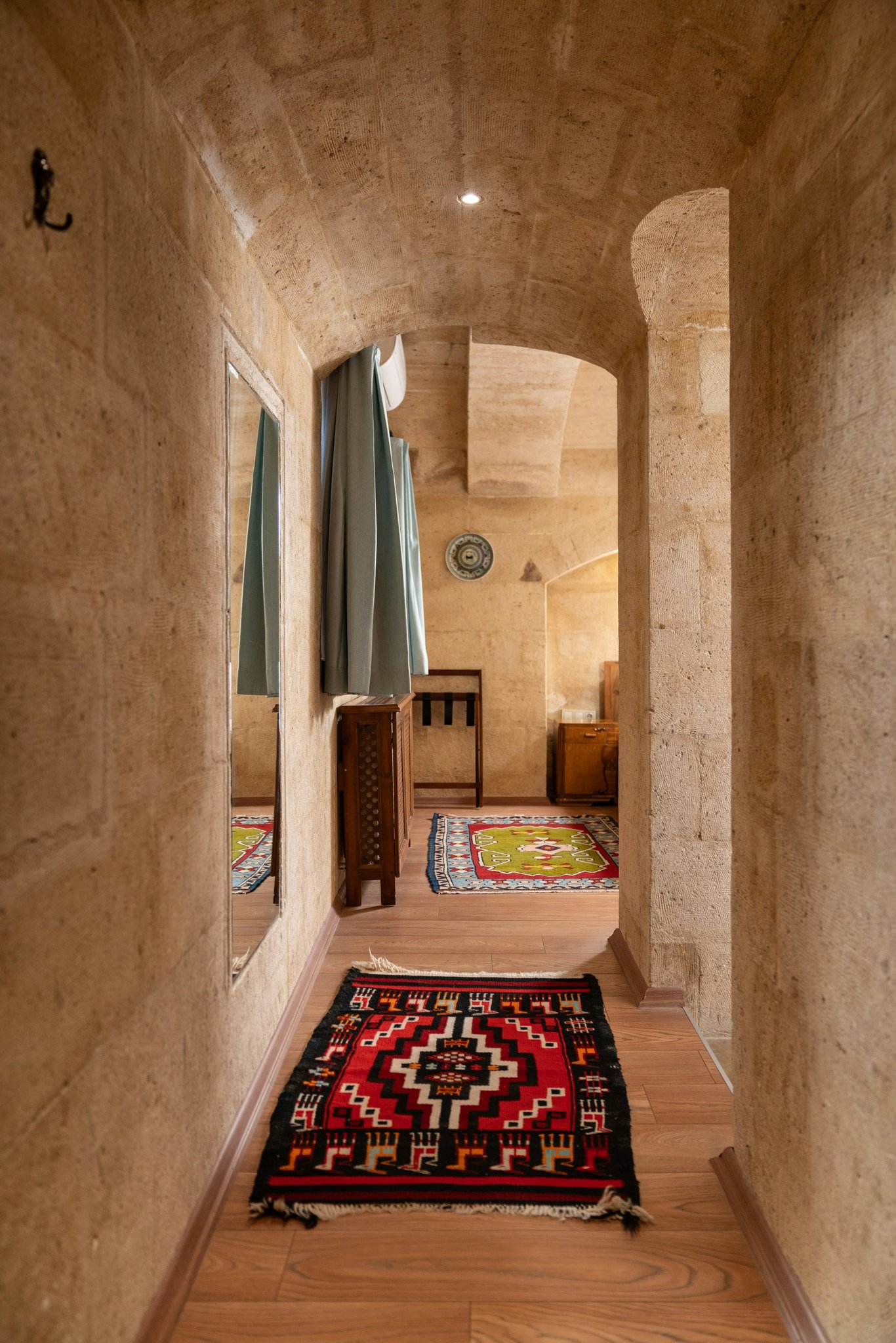 hQeXzMCwikaqta5NxF0pCQ_Suite_with_Terrace_and_Fireplace-5_S