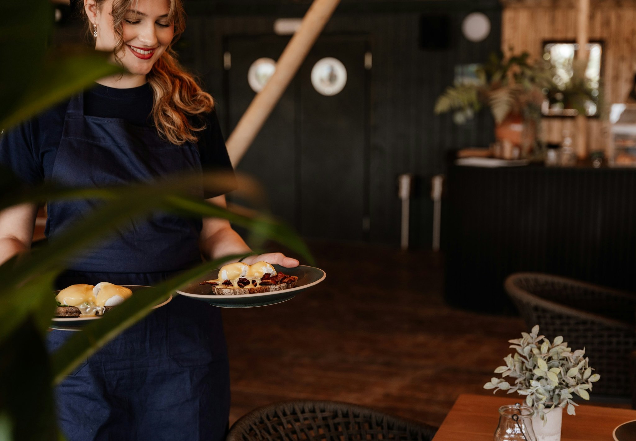qZRrRsnxF0i7t7Tvpl6AQ_The_Lakes_Bar_and_Kitchen_(3)_S