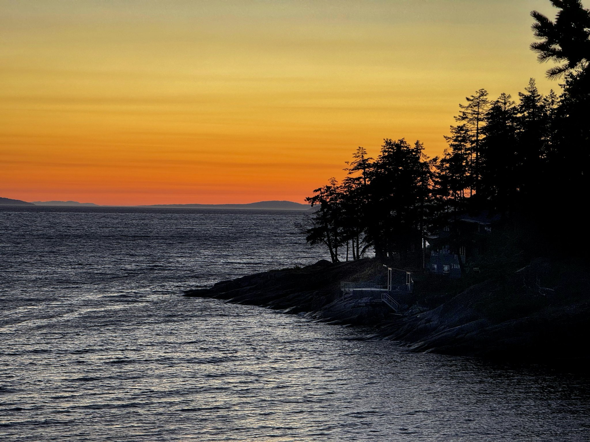 UD82Sm9PJ0jM7UE9zPsgw_Rockwater_Sunsets_S