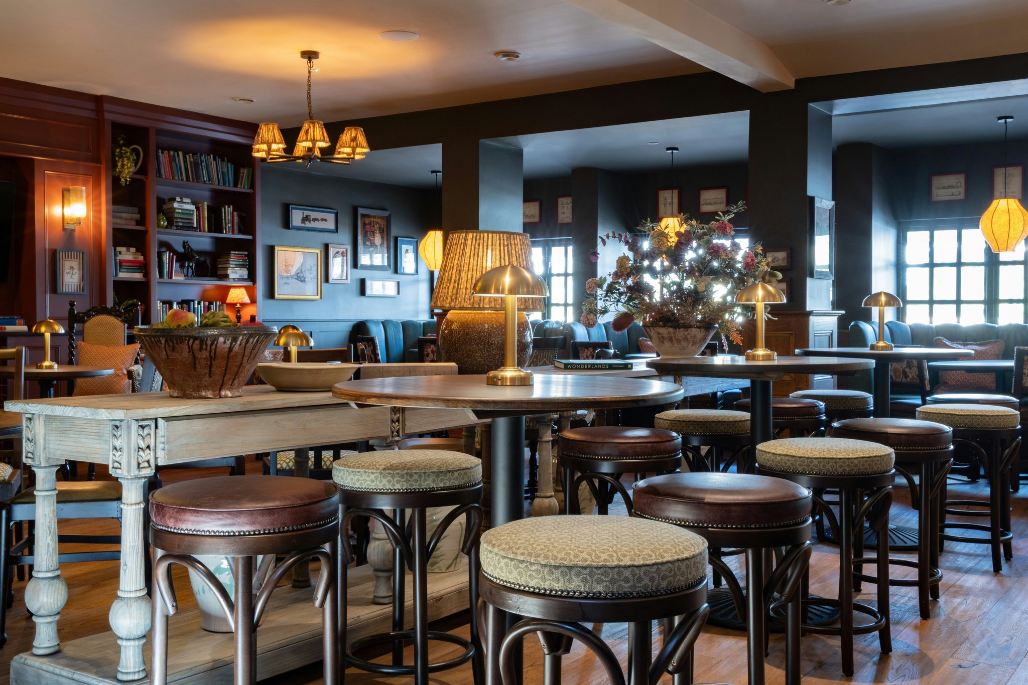 dQCD0MtTEOn6dJ54rlVmw_Bar_-_Resturant_(15)_S