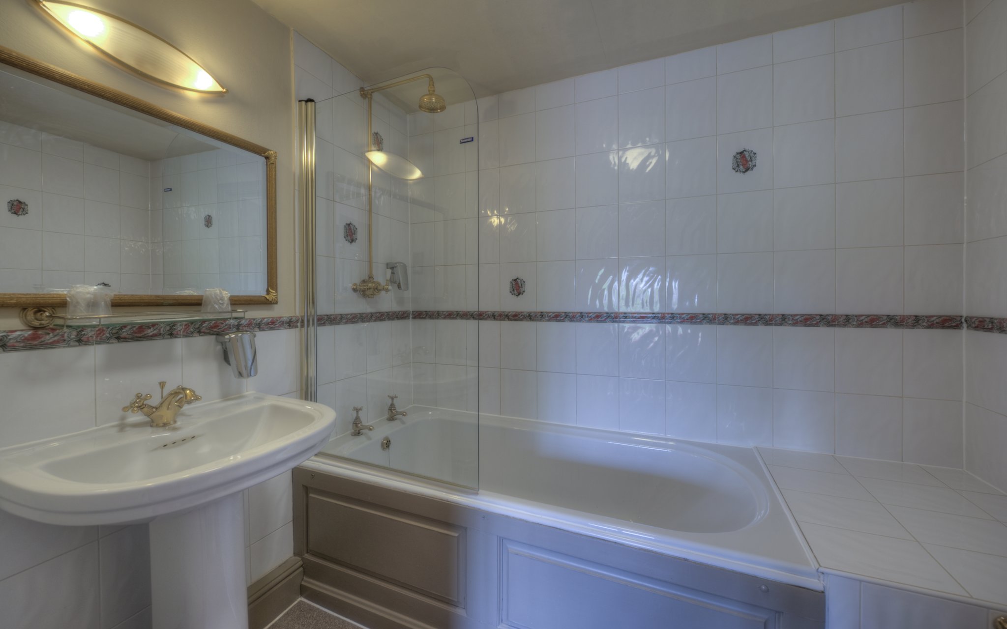 2013_05_23_GNI_Masham_Room_8_Double-5_S