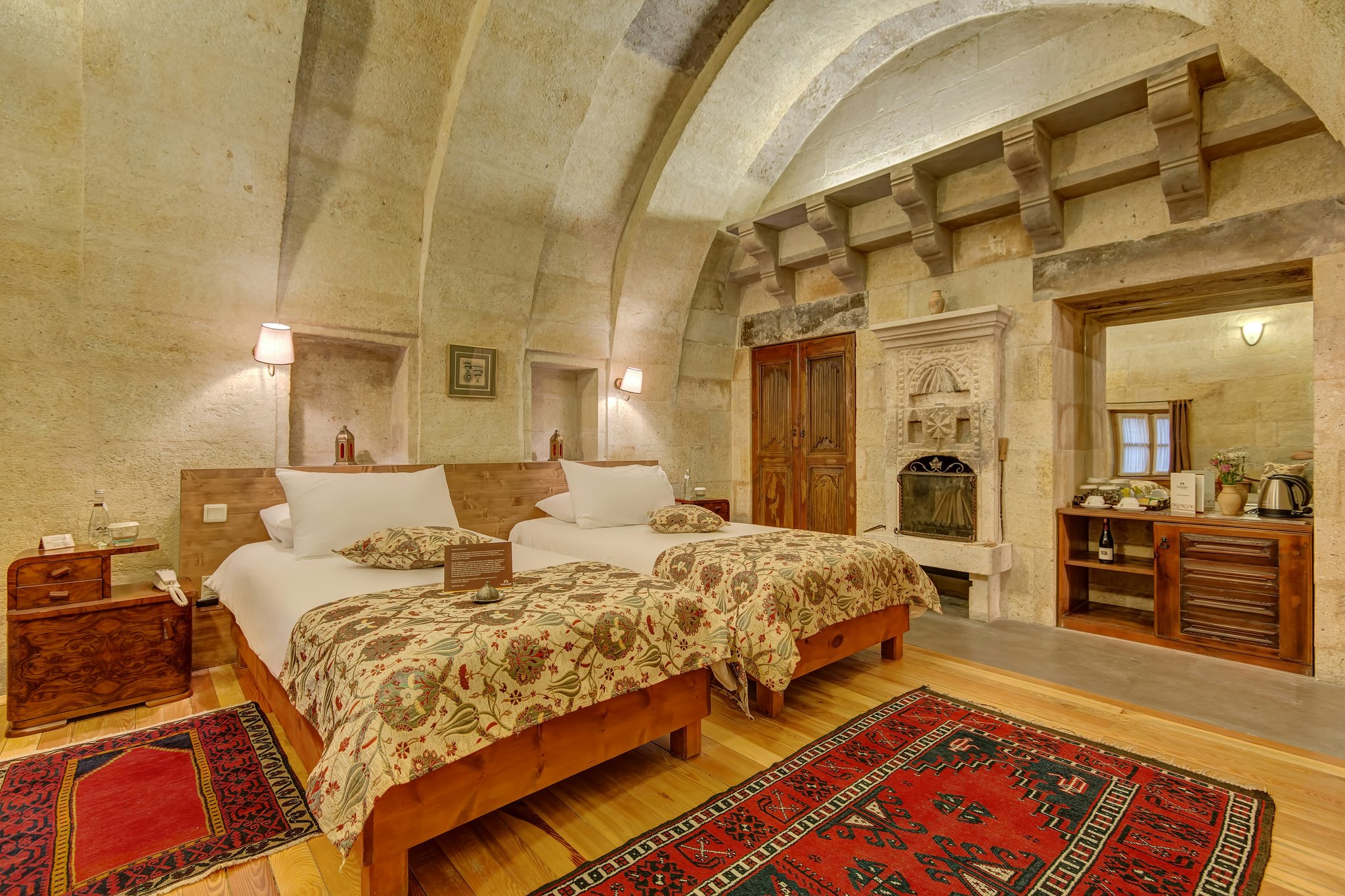zrljNXtRPkiARarzVwp3Q_Deluxe_Room_with_Fireplace_2_S