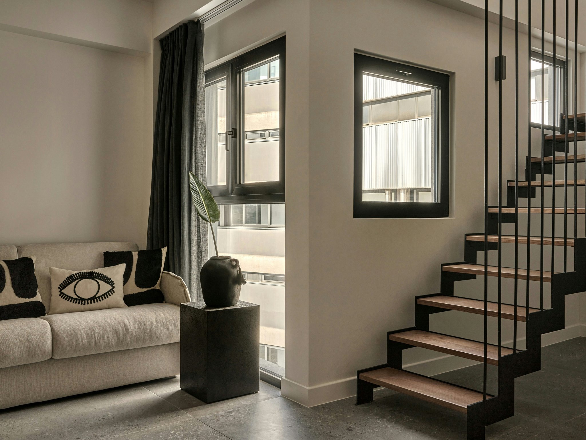 1eoB6qTSUSbGms6Ar9euQ_Acropolis_Outdoor_Jacuzzi_Penthouse_S