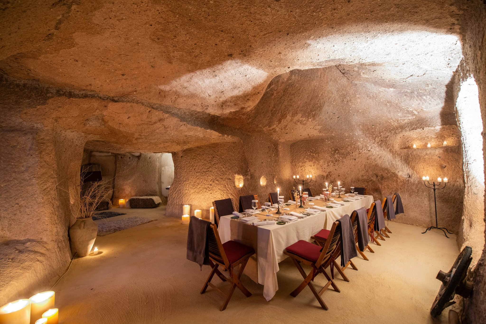 fr76euK45UuPKH7FMcdA_cave_area_(2)_S