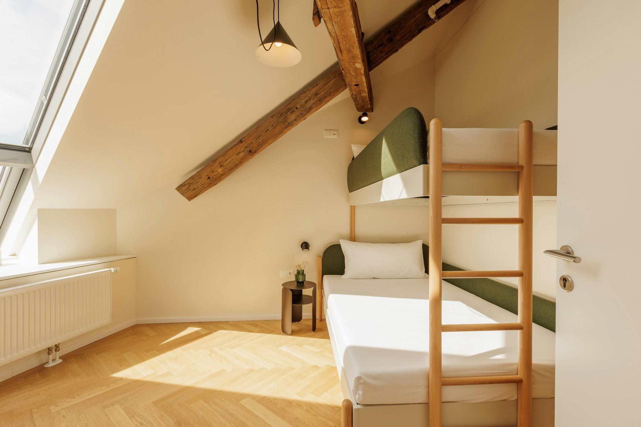 W53jHzSb0qO9qPPrd2bQQ_Wilde_Vienna_Two_Bed_Bunk-14_S