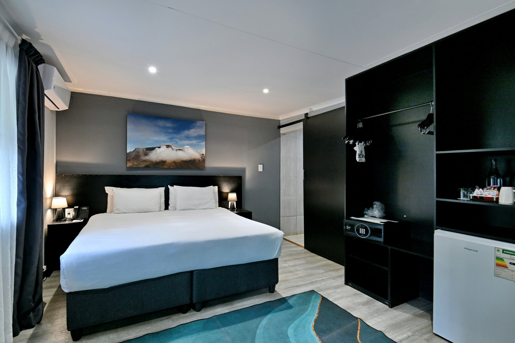 3K7LFoEOB02vInVzeqEmQg_Room_210_Executive_(6)_S