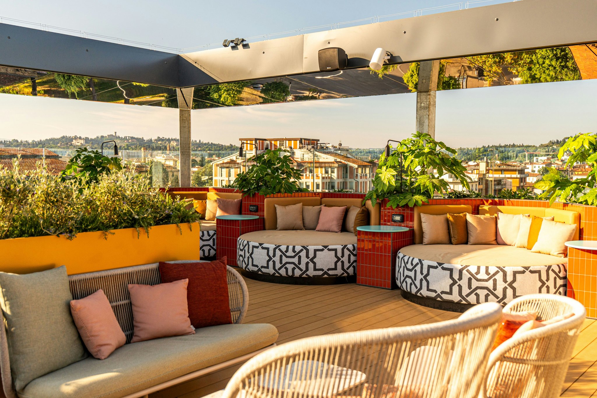 cN3hD92H1UGtgbREKdL0g_The_Social_Hub_Florence_Belfiore_Ro_S