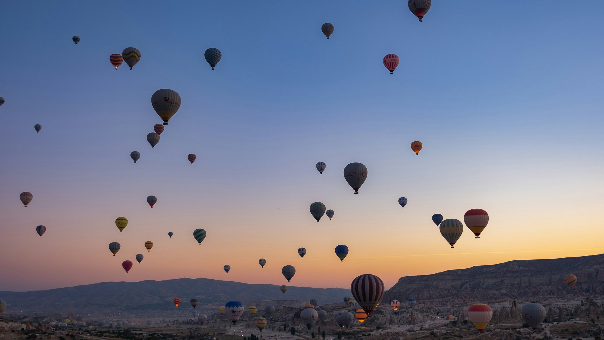 4nZHpfj0AEKXctFkkgEyOA_View_of_Hot_Air_Balloons_S
