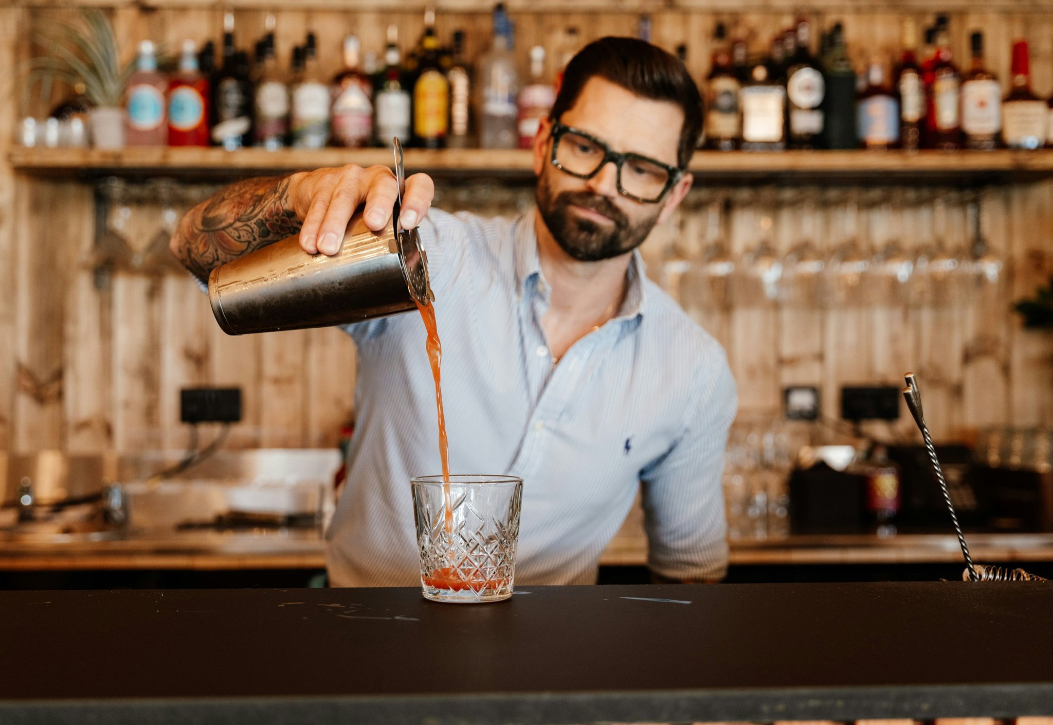 dUH88dvxUq2W6o3rxdlg_The_Lakes_Bar_and_Kitchen_(8)_S
