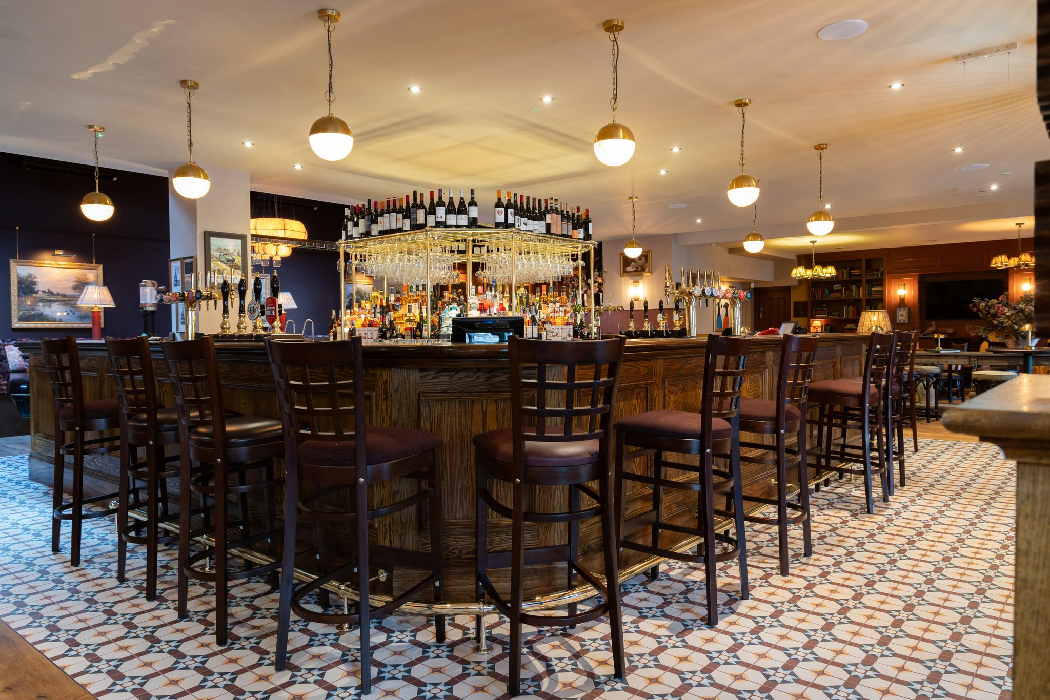 zT90Ww9PkissO3yozZYQ_Bar_-_Resturant_(32)_S