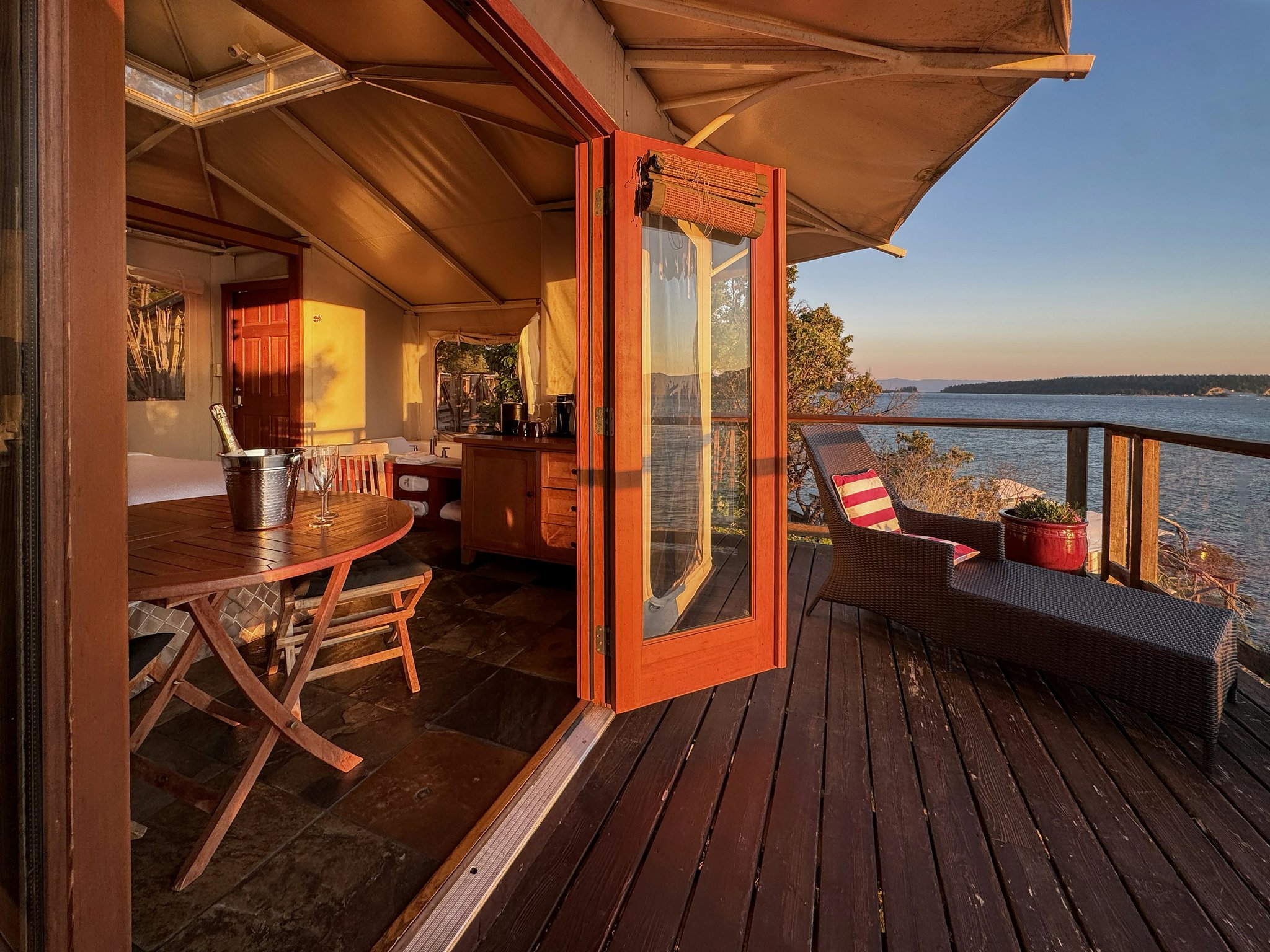 v46AB43Ifk2XhdkpaZaPGg_Signature_Oceanfront_Tenthouse_(17_S