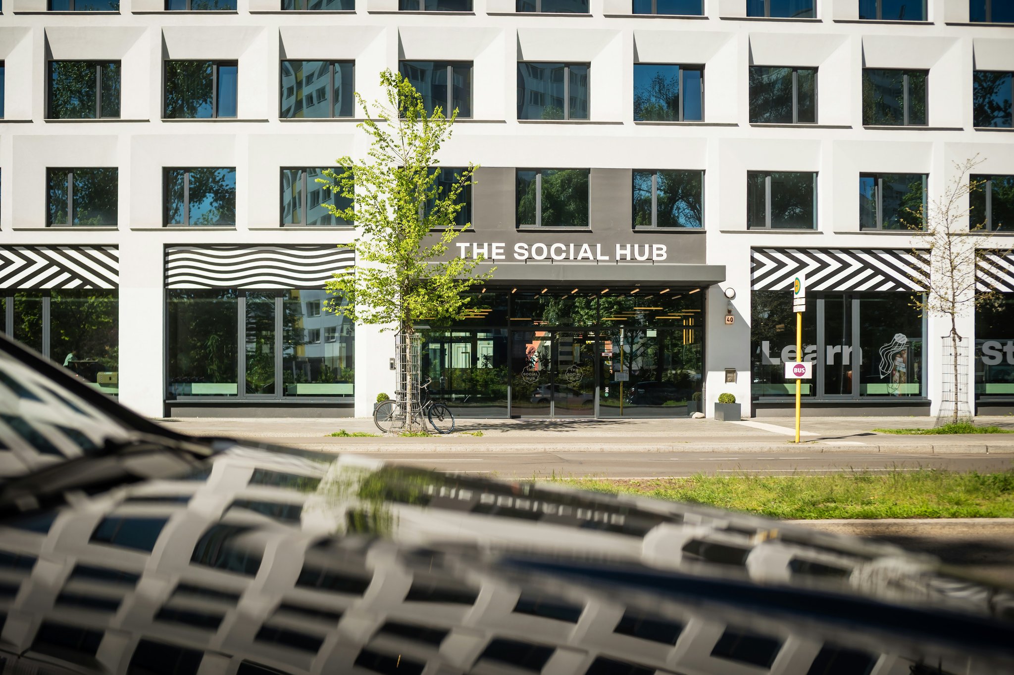 aPImI4WUWKTIOdr16AVg_Berlin_Exterior_2026_S