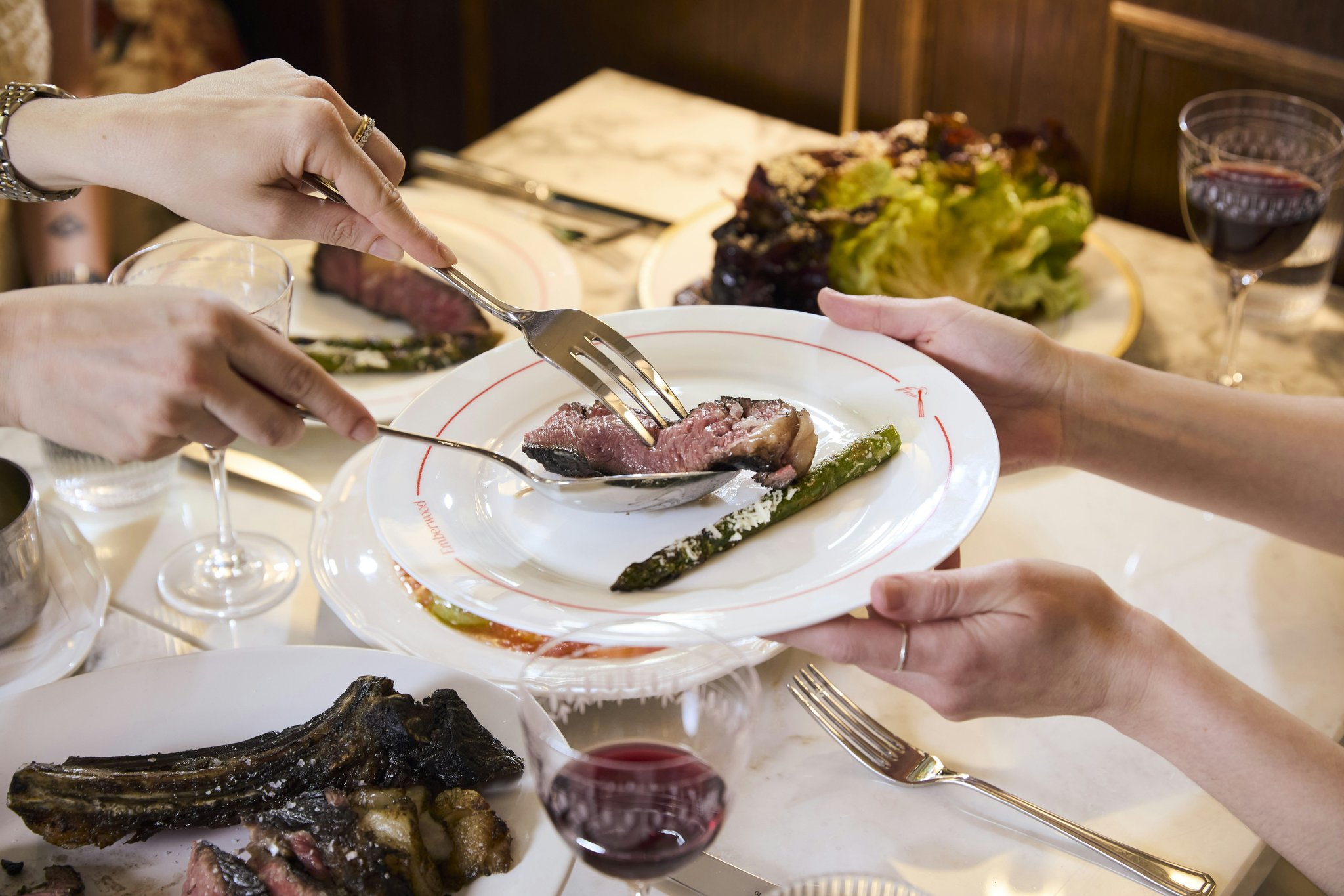 Xdki44JHE06U1kaYQ3nlCQ_Restaurant-00_S
