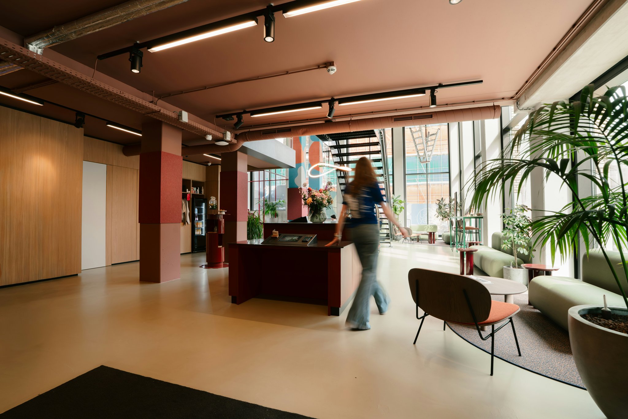 5I72j0oaKUudPX0QG10Bw_Eindhoven_Lobby_2026-1_S