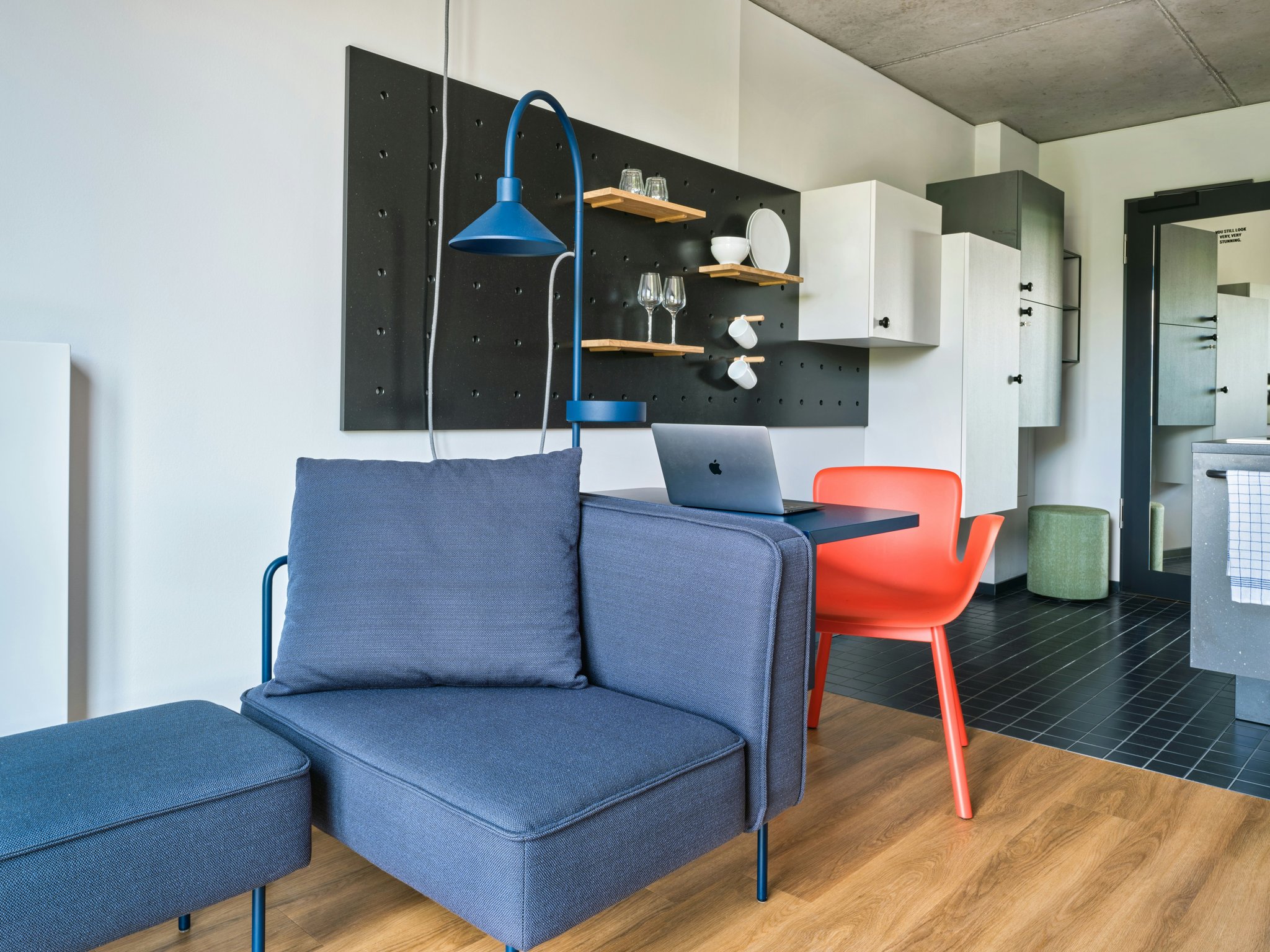 t1vzlHtK4UWLmS3lIWEstw_Apartment_with_Queen_Bed_and_Kitch_S