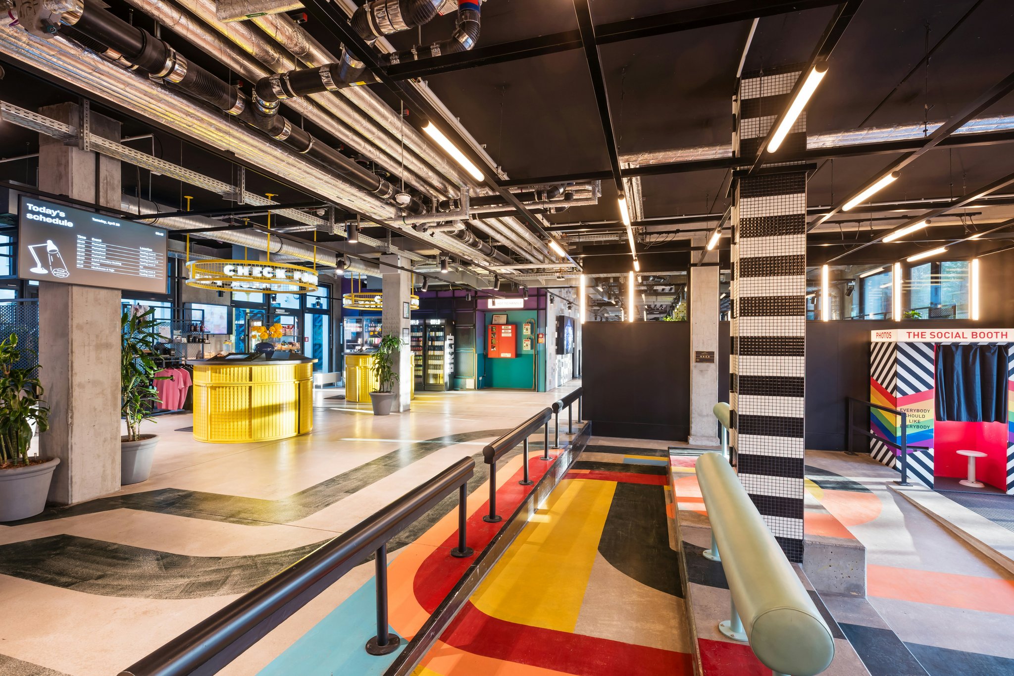 M3mGTxruQUCATbAAjLhUdg_Berlin_Interior_Lobby_2026-2_S