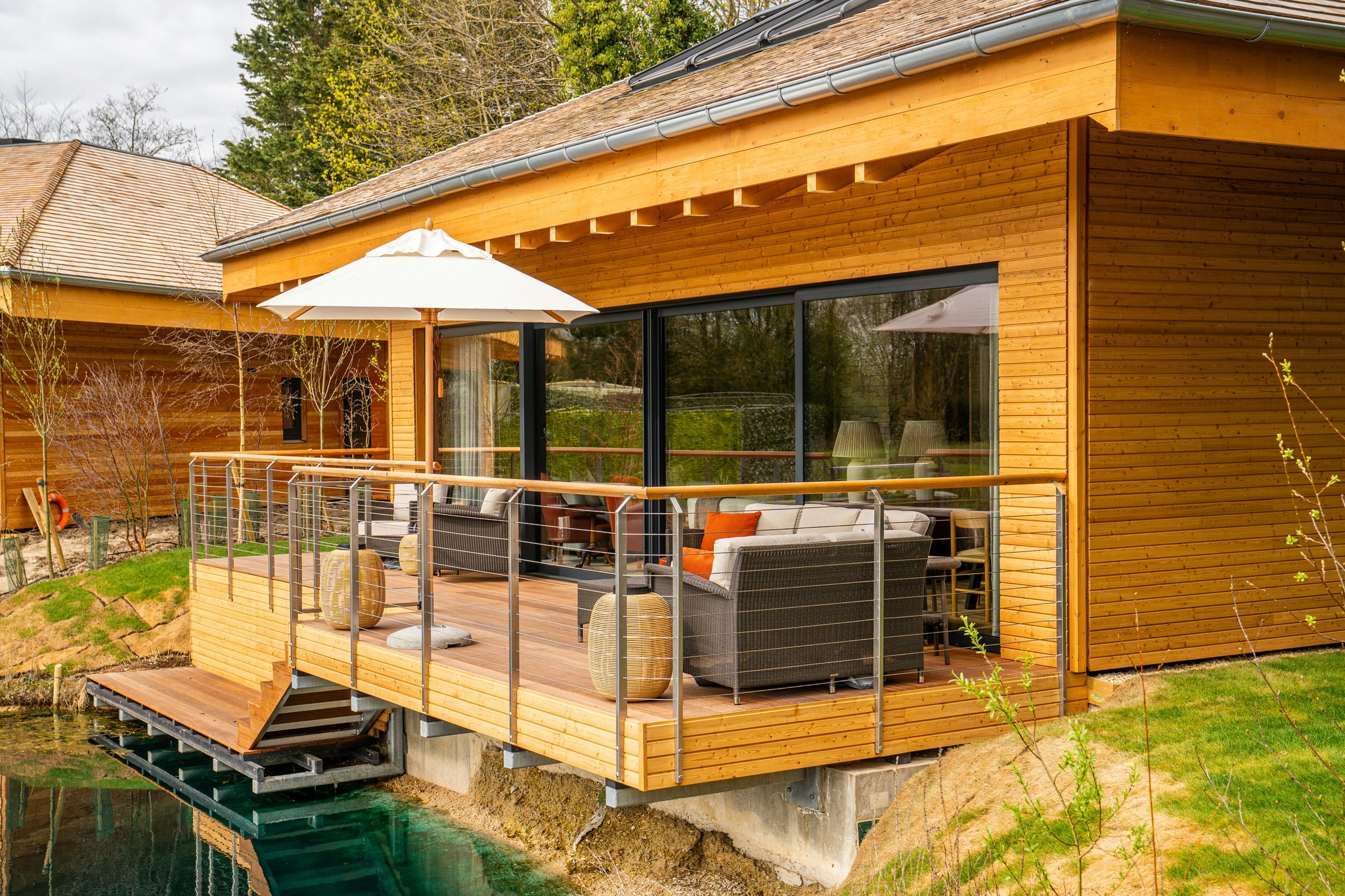 NIKICu2m60azd1G41jpNg_3_Bed_Cabin_(5)_S
