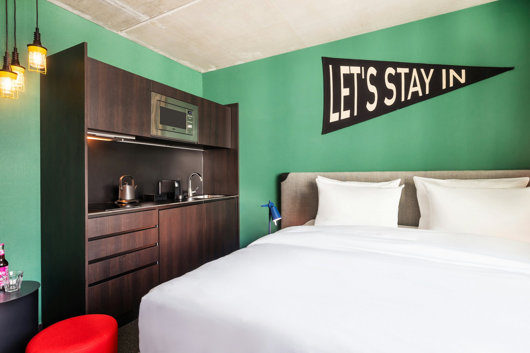 HJrnCrG5p0GNhyQcnTR8EA_Berlin_Interior_Stay-Deluxe-Studio_S