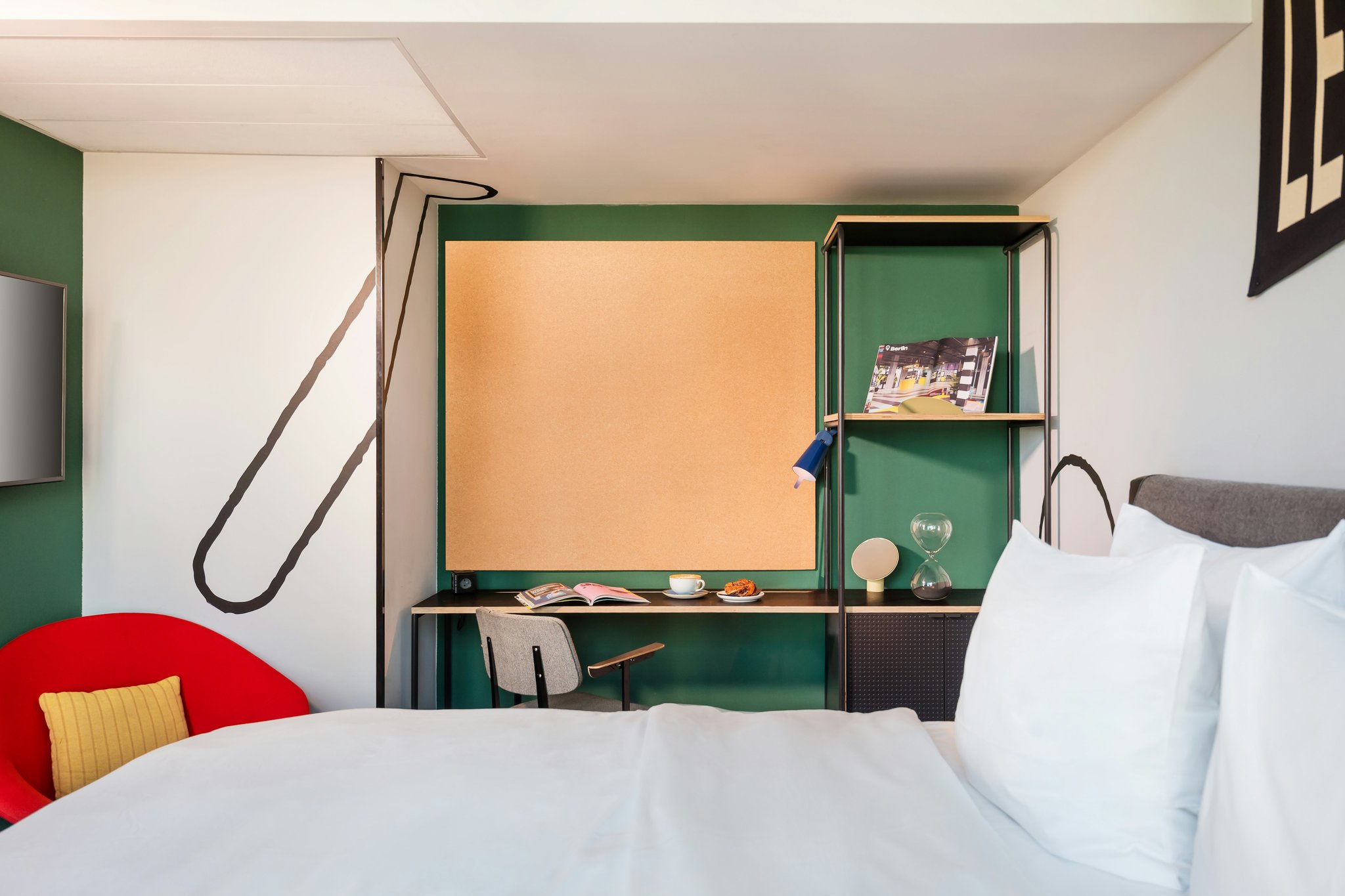x2pntHMxk0yHNoNCe6BrtA_Berlin_Interior_Family-Room-Bunk_2_S