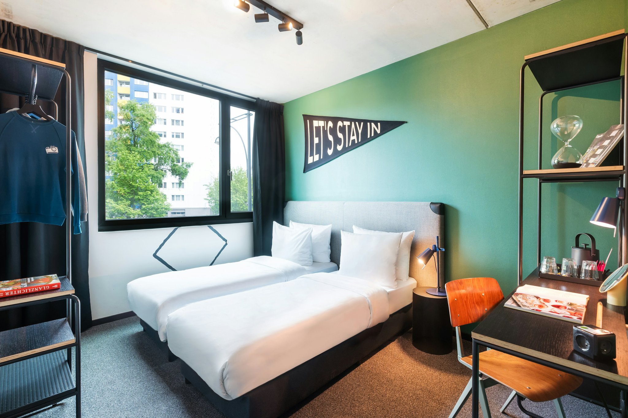 V8QcHaNXekCtpeSJqqsSA_Berlin_Interior_Stay-Executive-Twin_S