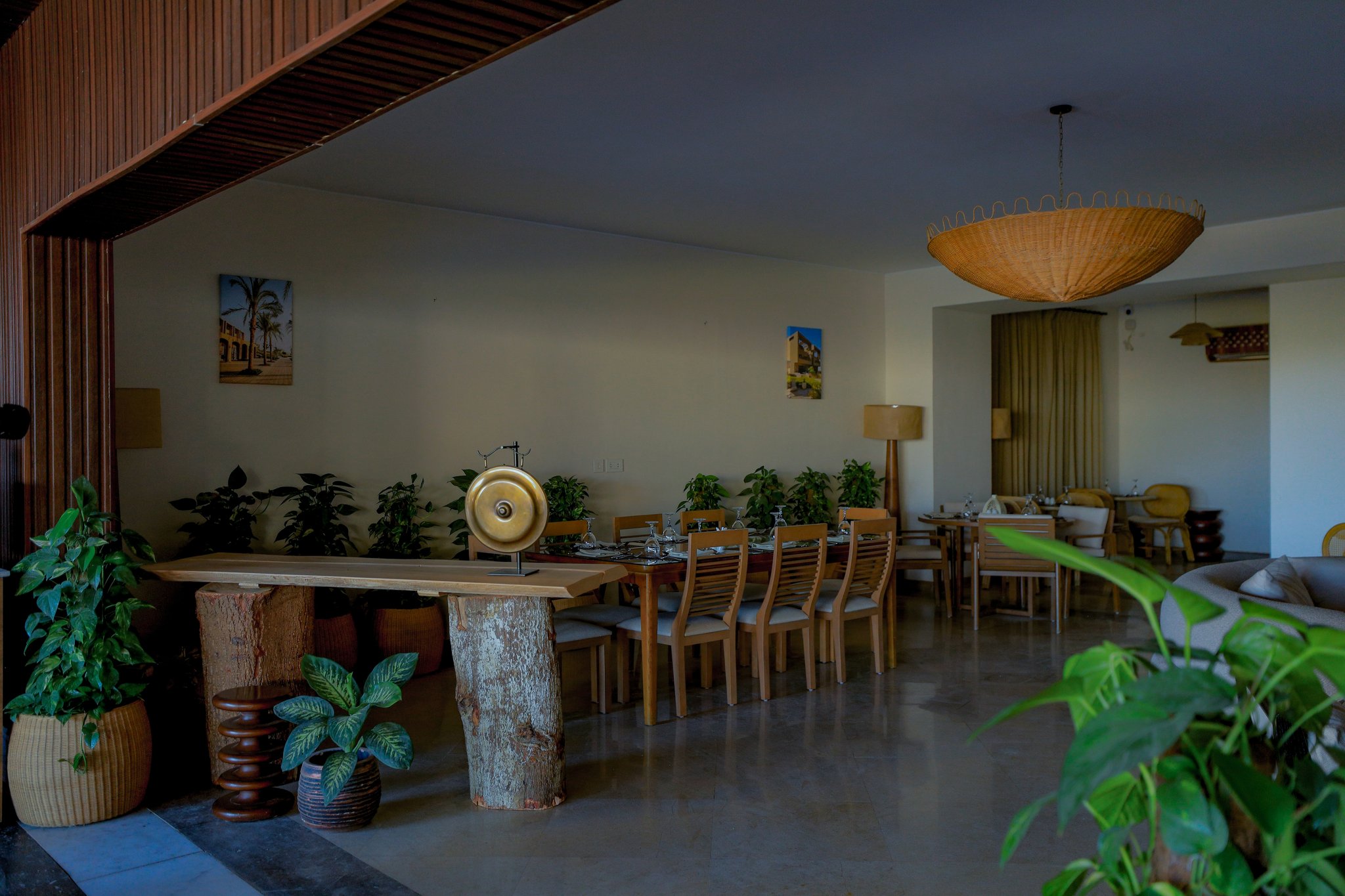 2SK4r35zqUez2AhwtbqmnQ_Wellbeing_Lounge_(5)_S