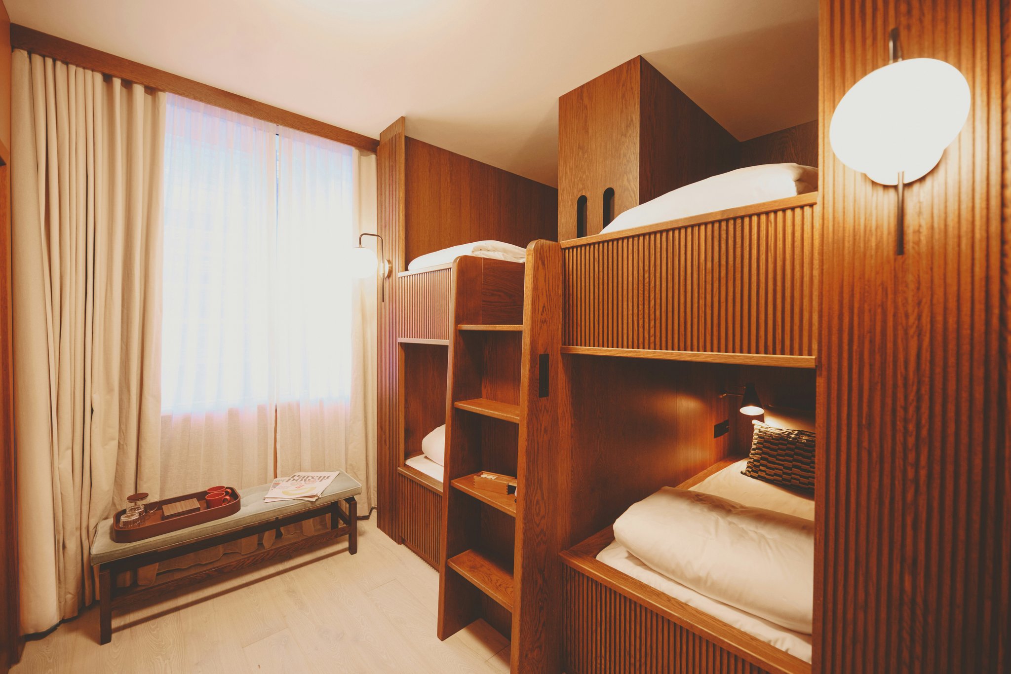 Z8DXfrYMkUKBlYoEFIu0fg_Bunk_Room-00_S