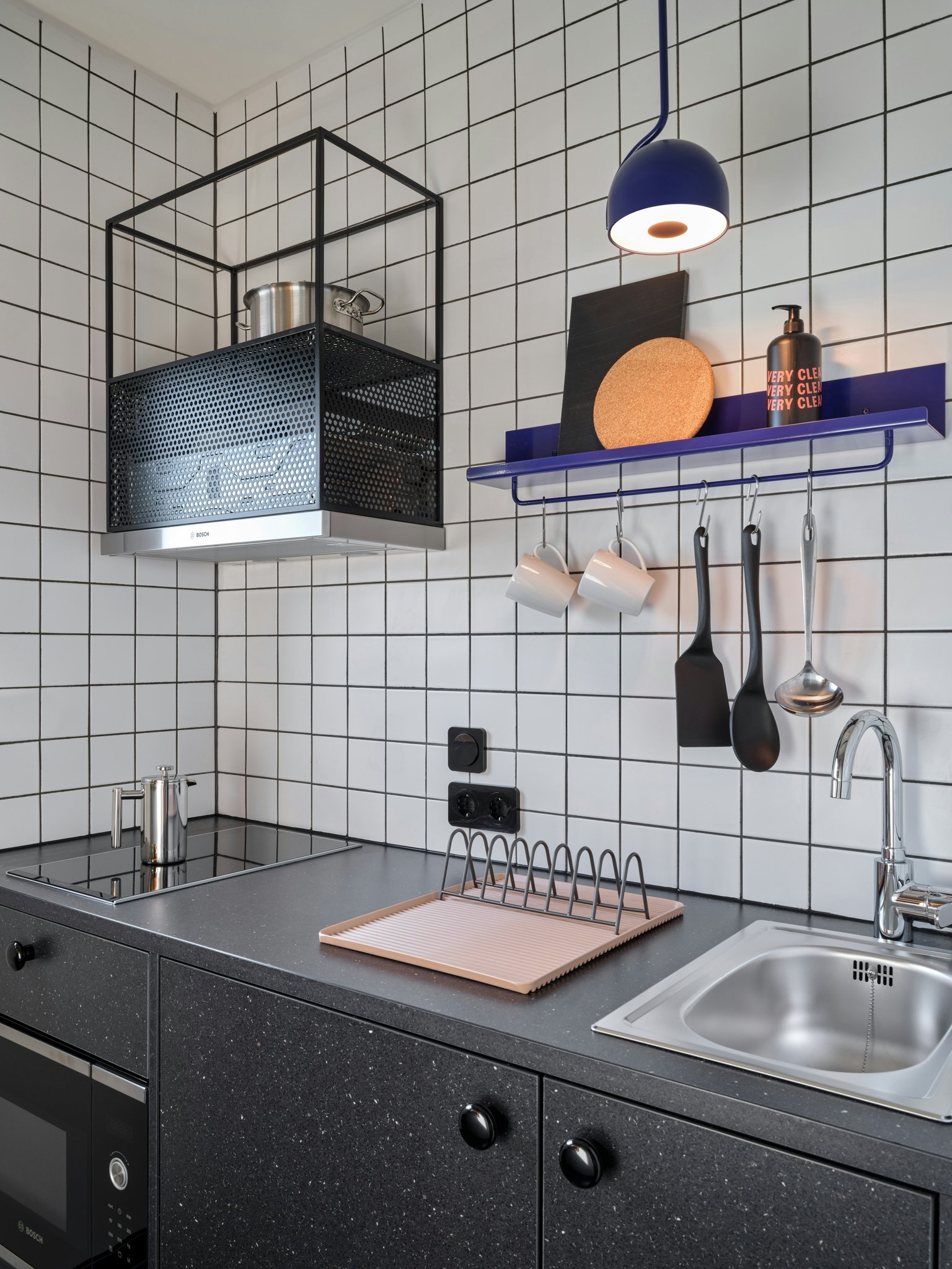 uF5Y0IHnJ0ypdiShsEly3w_Apartment_with_King_Bed_and_Kitche_S