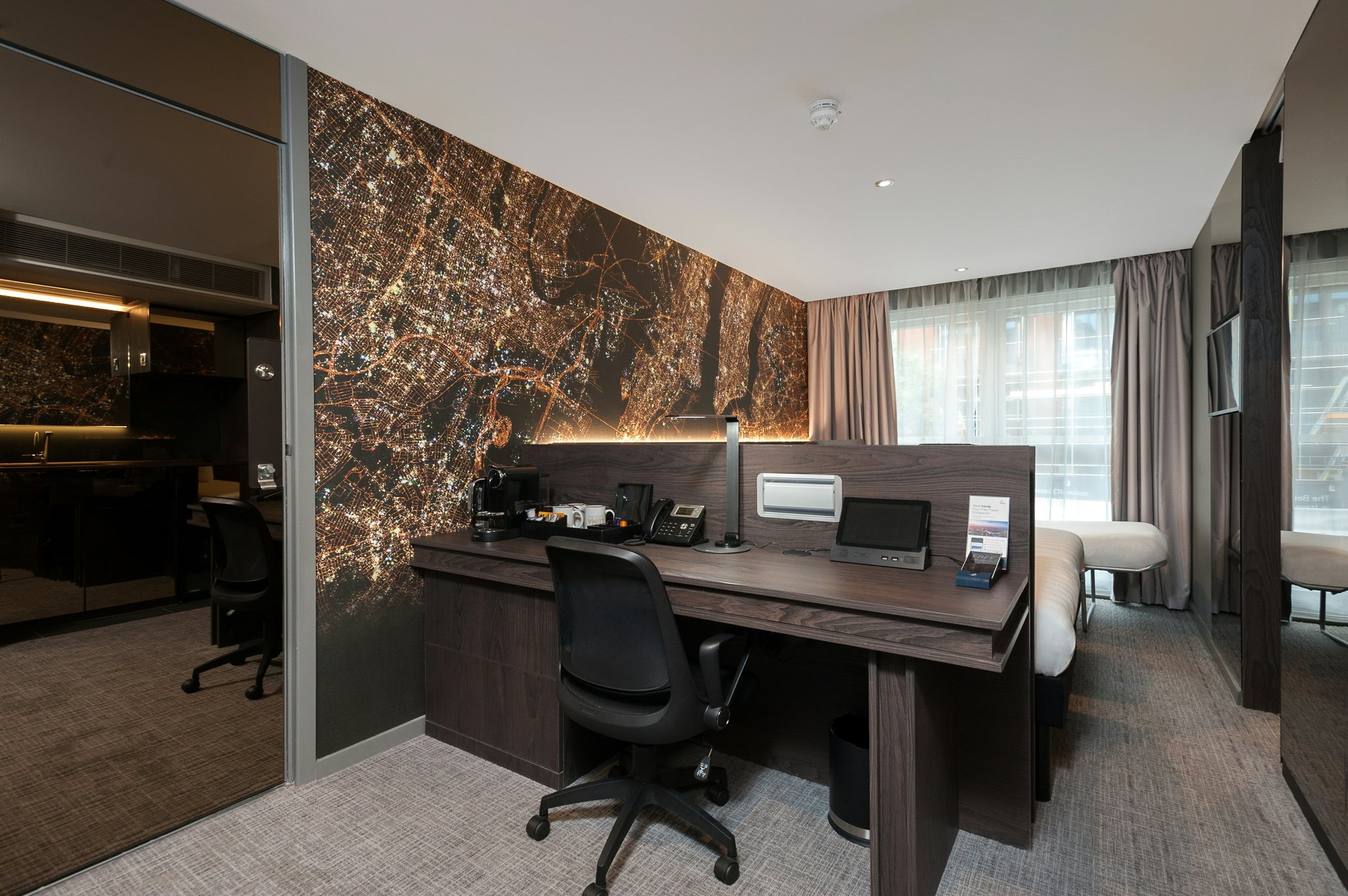 BE5fHNCZ001Tpw0v91Hg_Lite_Double_Desk_S