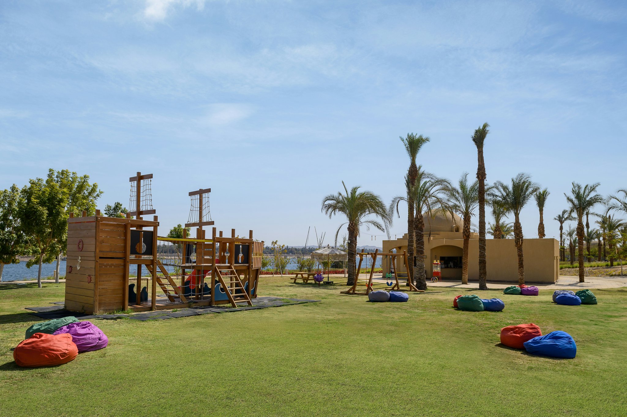 oWE0cTuk64Nz61t9ljw_Kids_Area-02_S