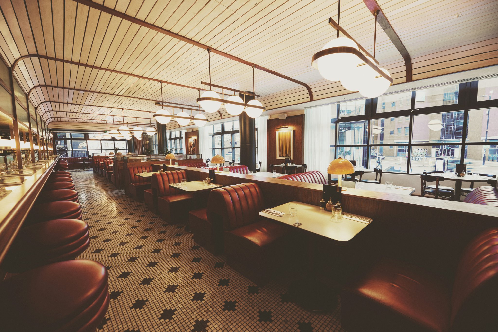 zLnD1H9NK0SLNB4XmPtHg_Restaurant-10_S