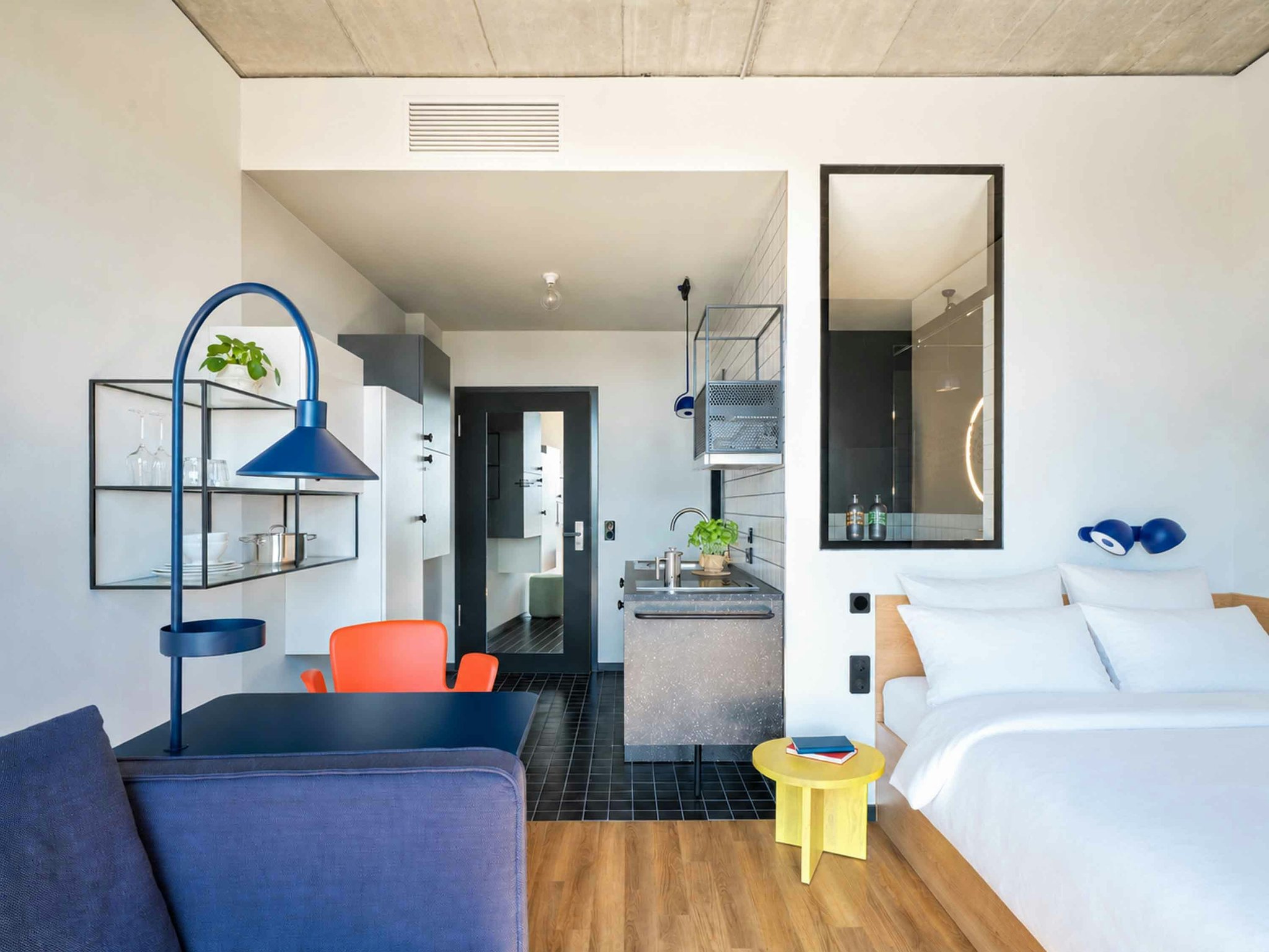 P2FL8uHJkz3EBYnFqr1w_Apartment_with_Queen_Bed_and_Kitchen_S