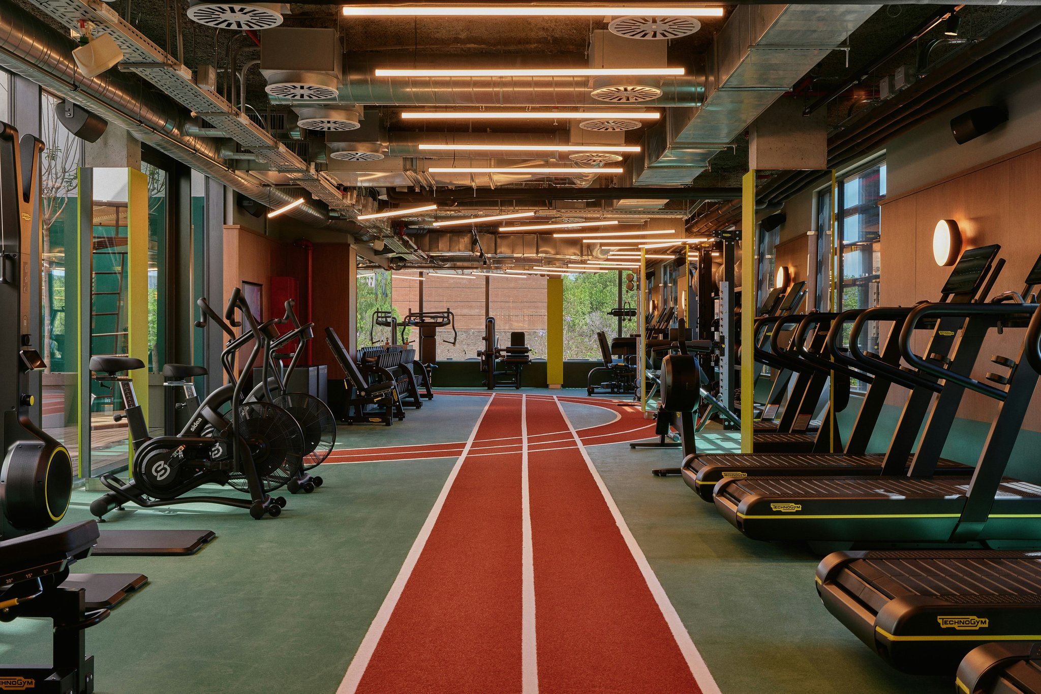 mghKQJdJNEmeUq20un2wng_Barcelona_Gym_(2)_S