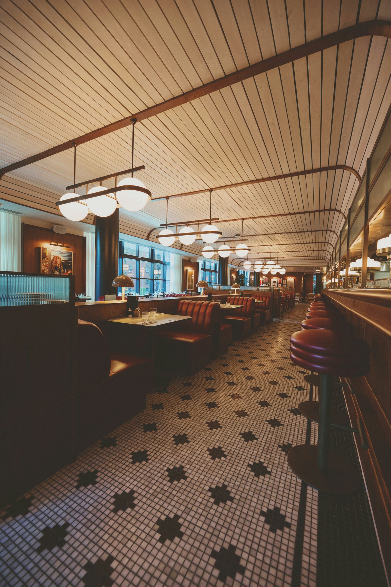 6OAk0oEl50CVZBG4UV18ig_Restaurant-03_S