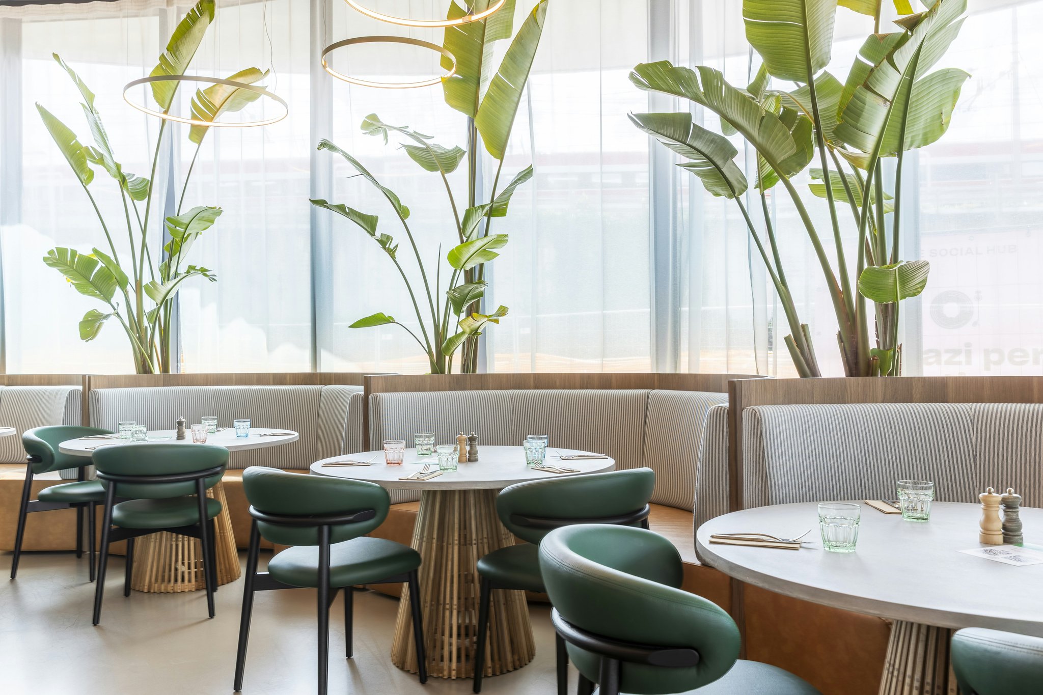 6jVAGpXjXEm8irEPnDVw0Q_The_Social_Hub_Rome_interior_Resta_S