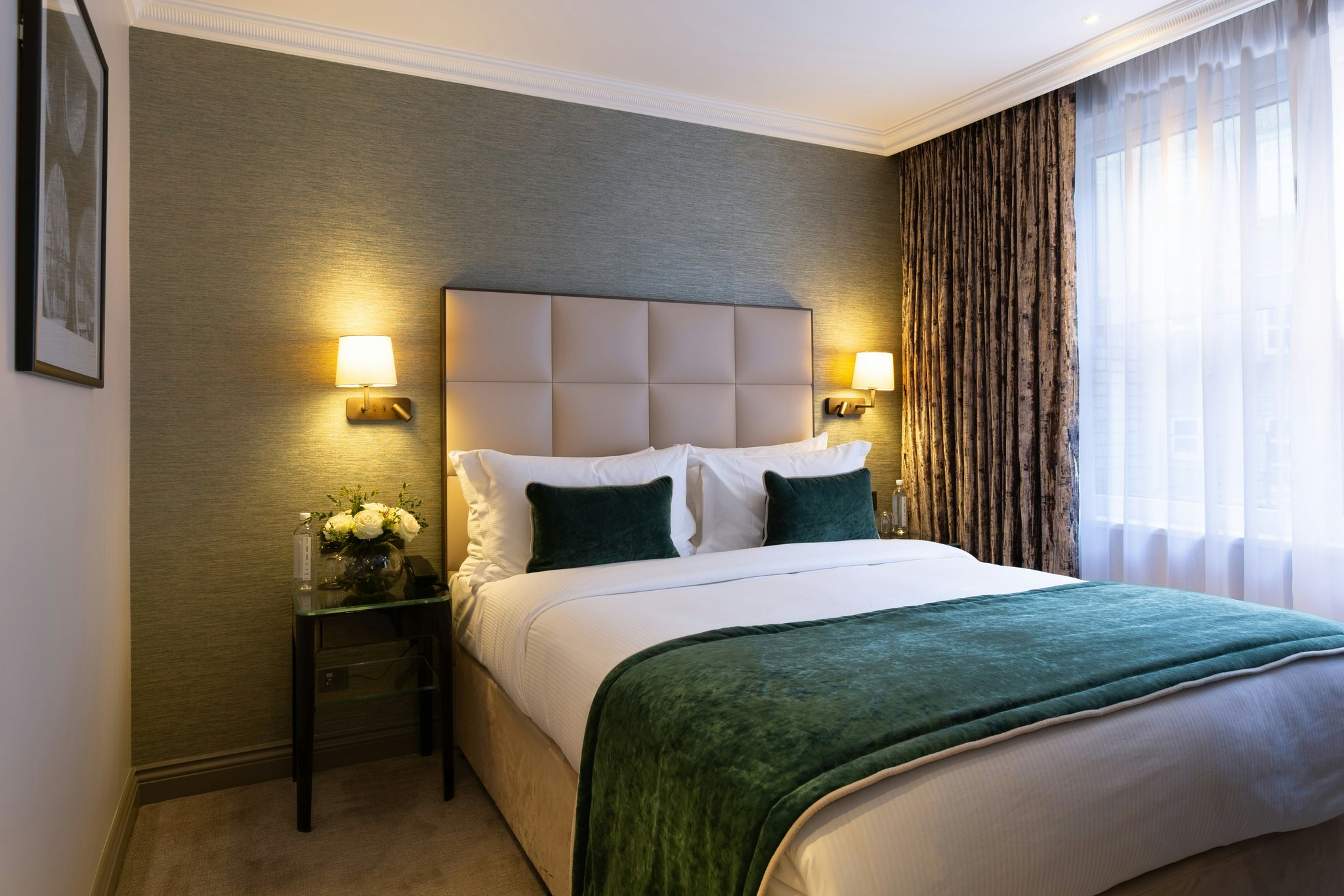 yFvQxhqDUEmNyrq1Hnyw_Small_Double_Room-01_S
