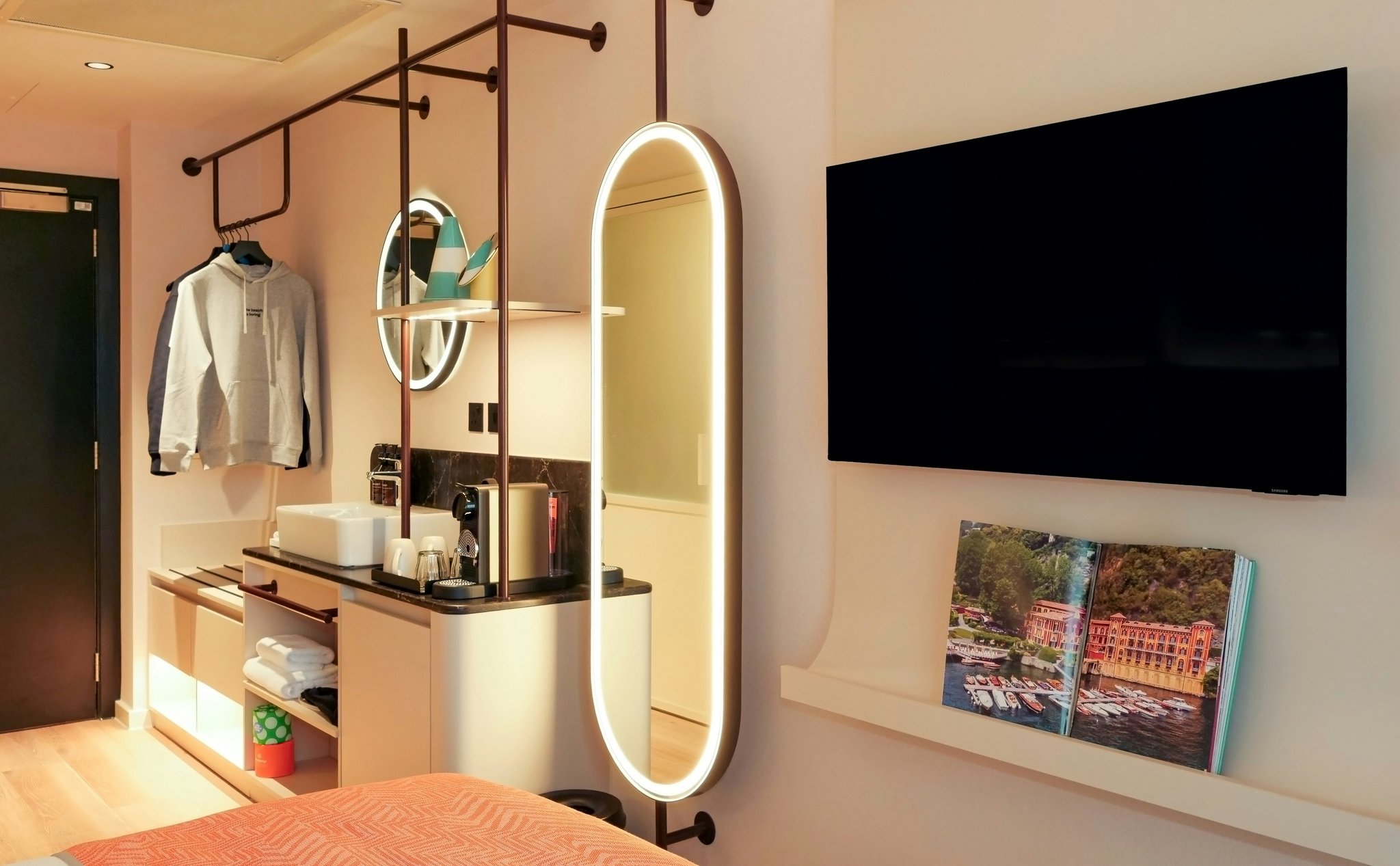 QhzPaY9D0Wkv4qAlycE9g_Glasgow_Interior_Stay_Signature-Del_S