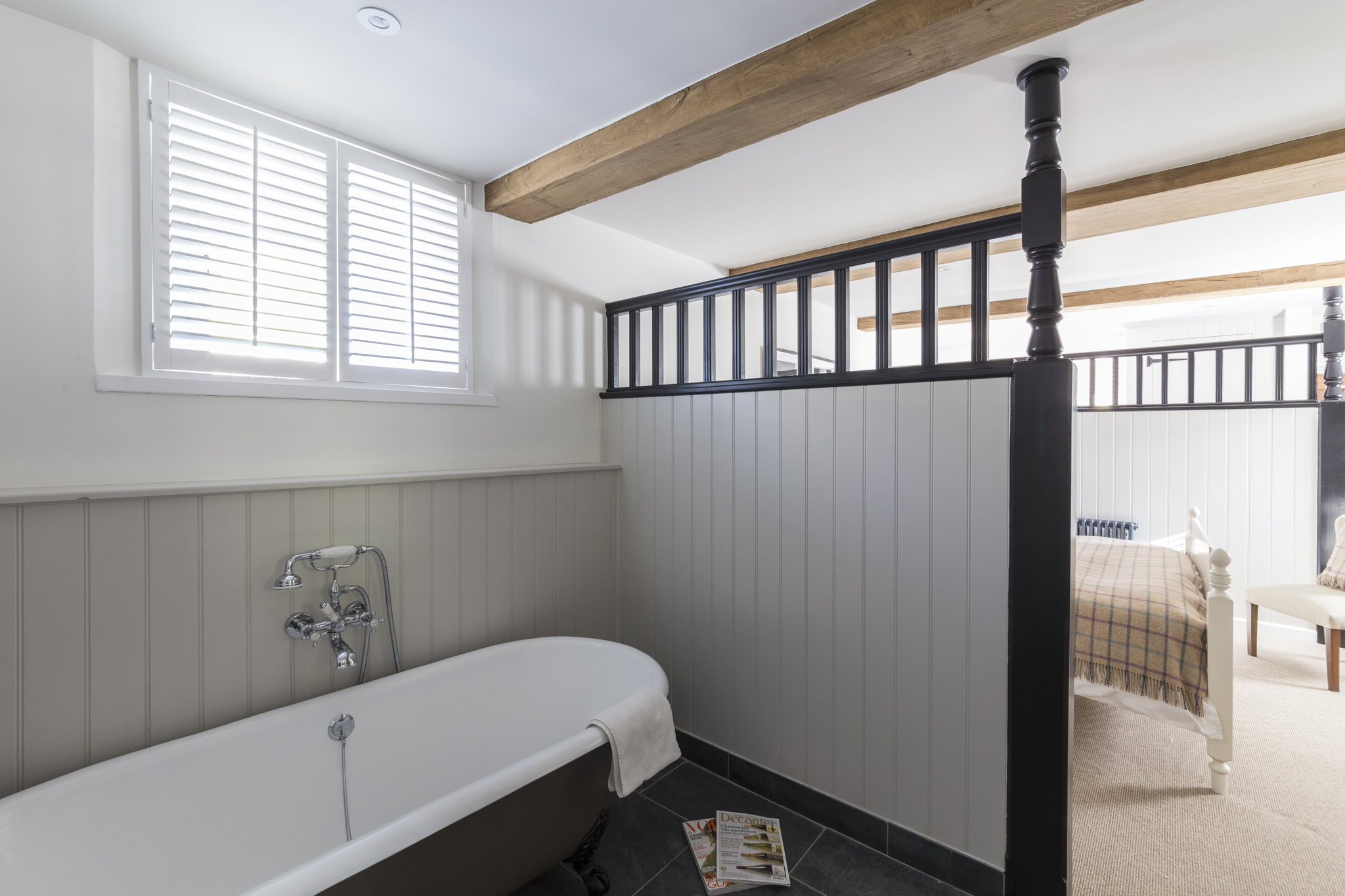 The_Byre_bathroom_S