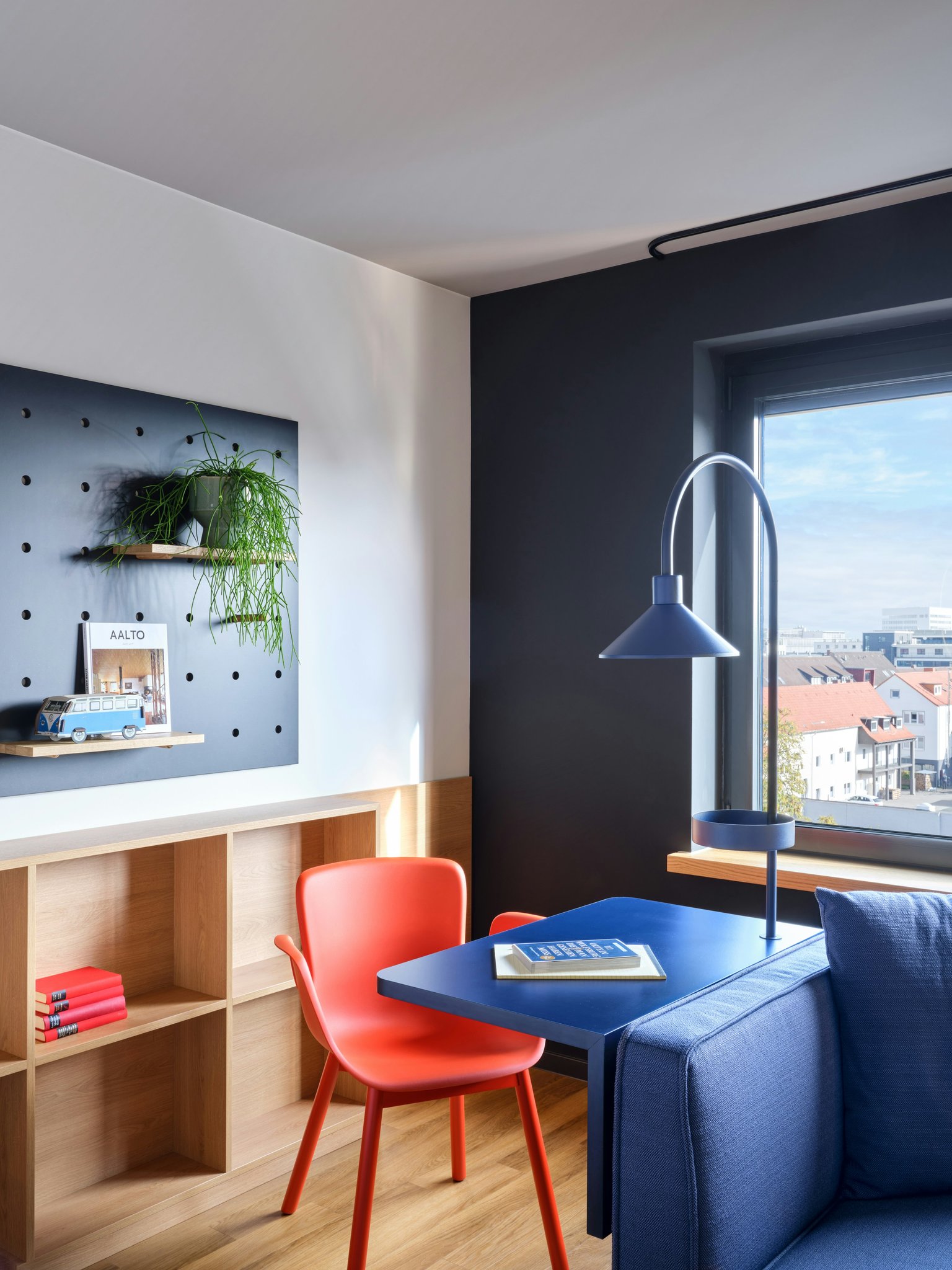 f8DsEqtlvkegd1DbylG9Lg_Apartment_with_Queen_Bed_and_Kitch_S