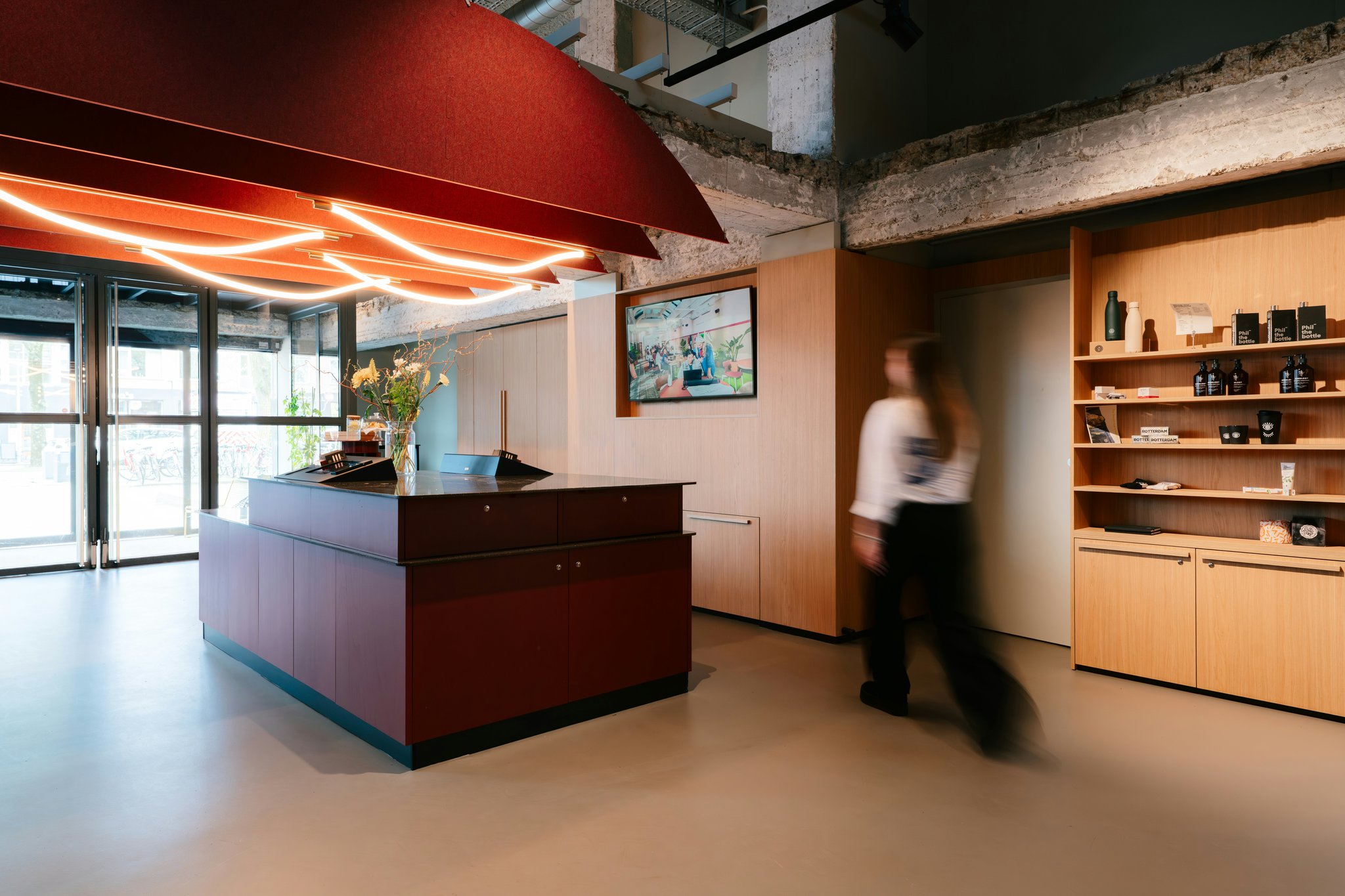 hspmpnnz20CMzignCVGLw_Rotterdam_Lobby_2026-1_S