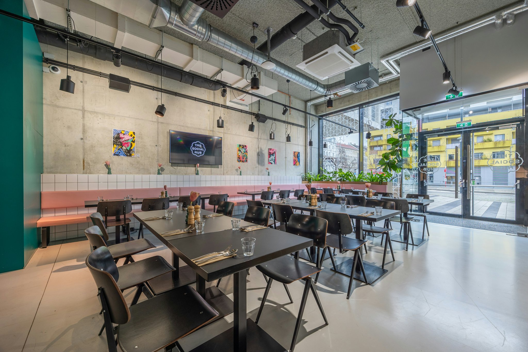ukrgVPNDB0ausj7RUMP0Wg_Vienna_Interior_Cafe_2026_S