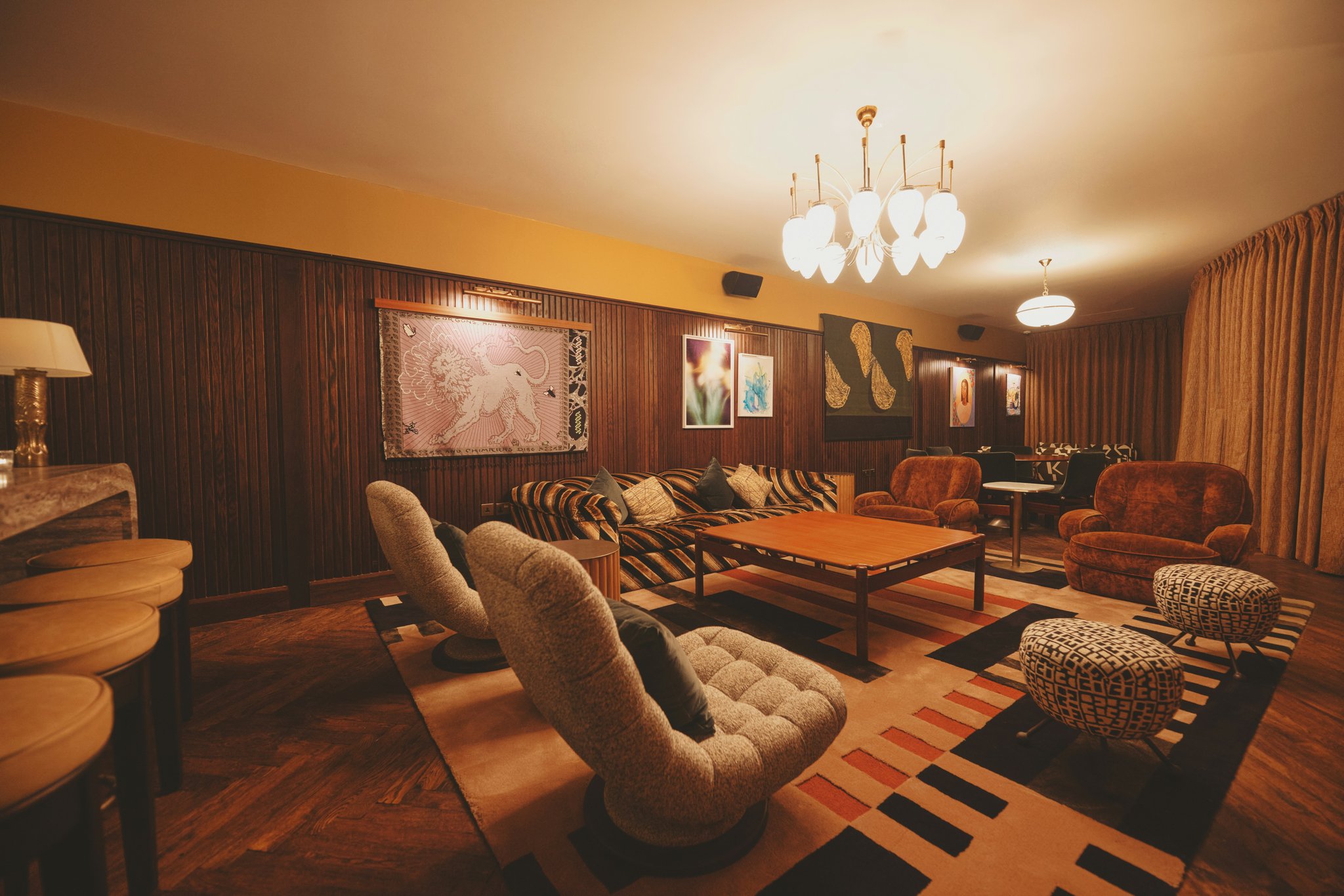 Hz9X3Uue0Cvhs944X6GQ_Living_Room-03_S