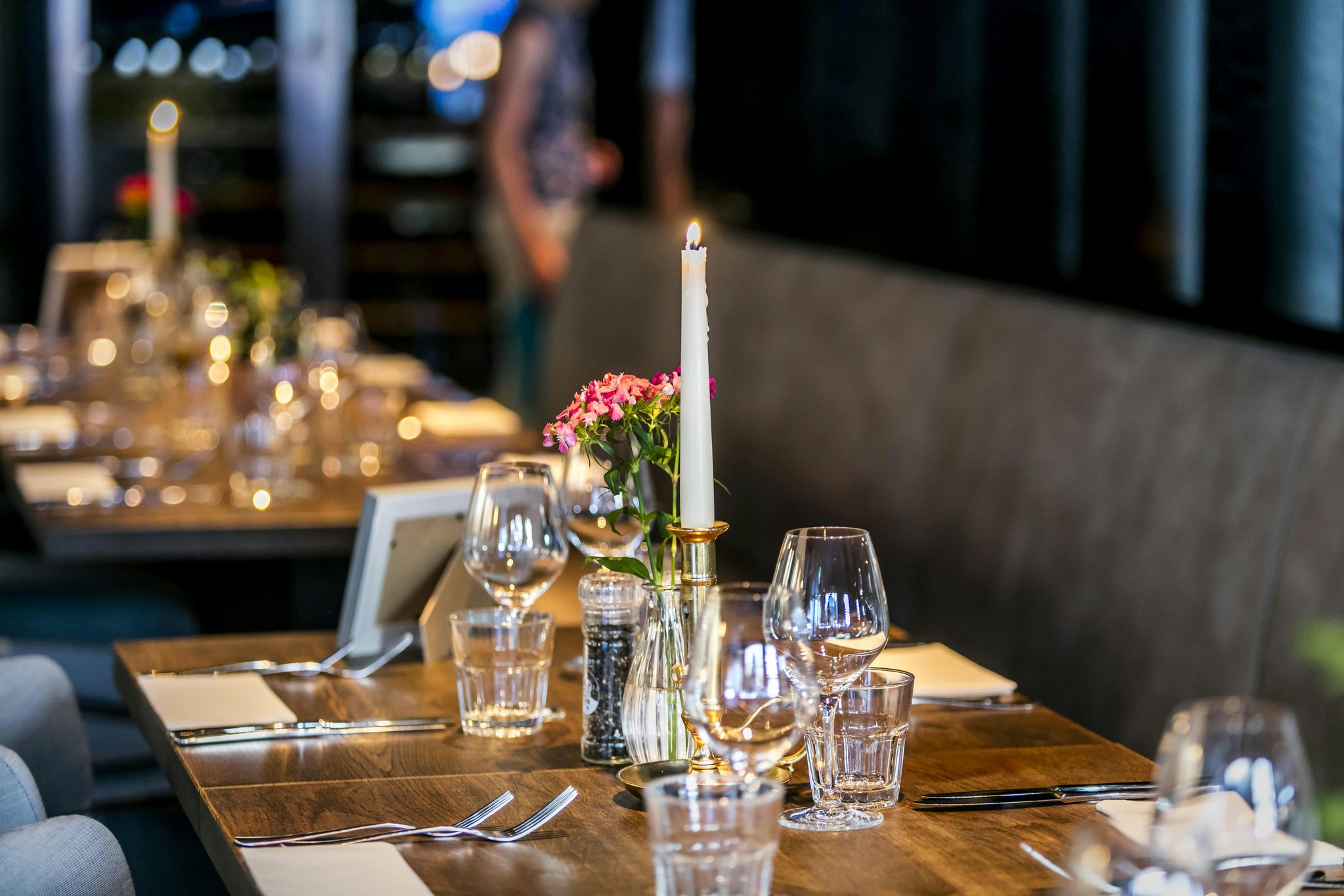 JVQefMcMP0uMN93Di4fcMw_Restaurant_2-min_S
