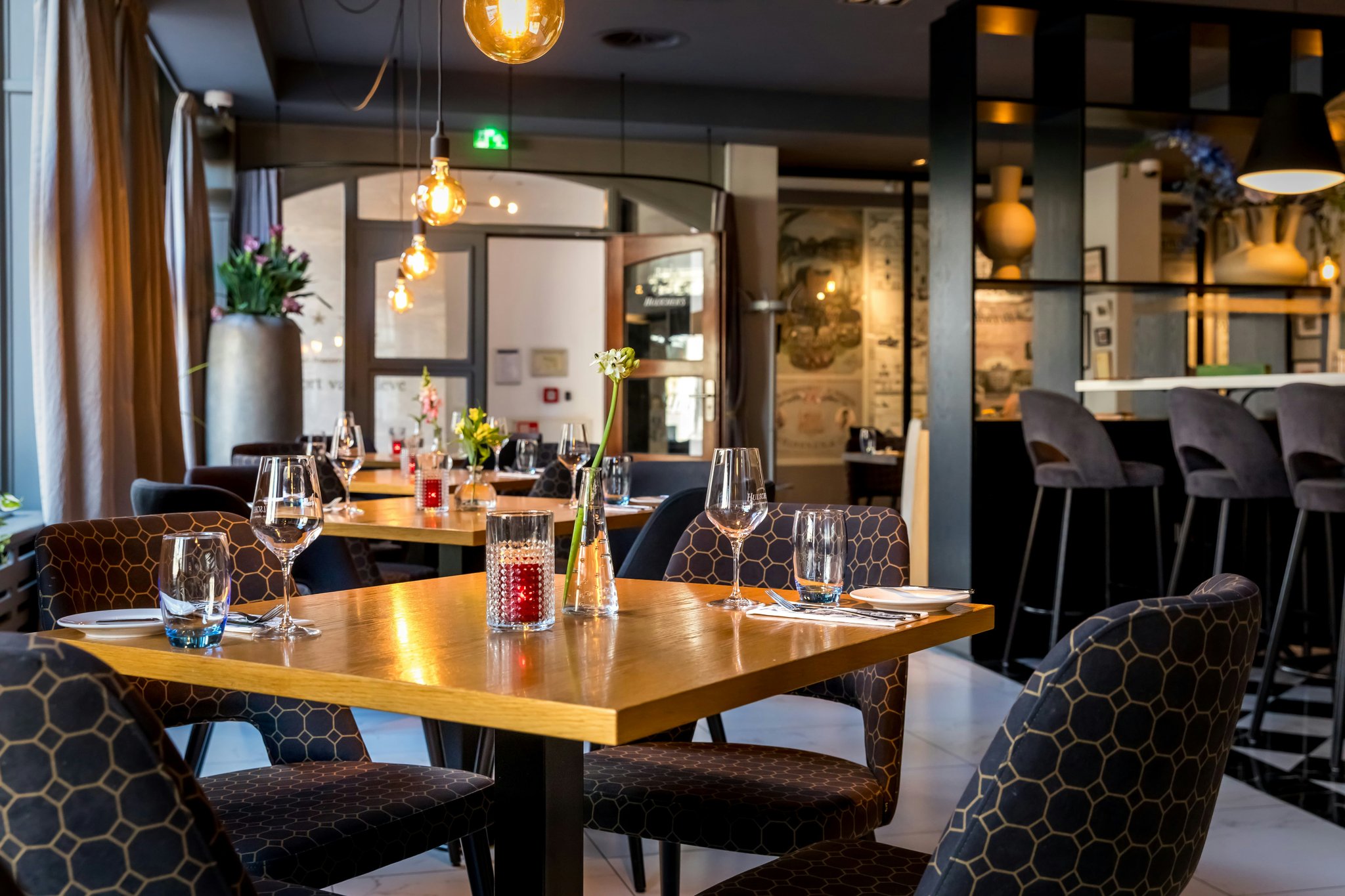 disoCtfj4Uuh62I6Hx2c8w_Restaurant_7-min_S