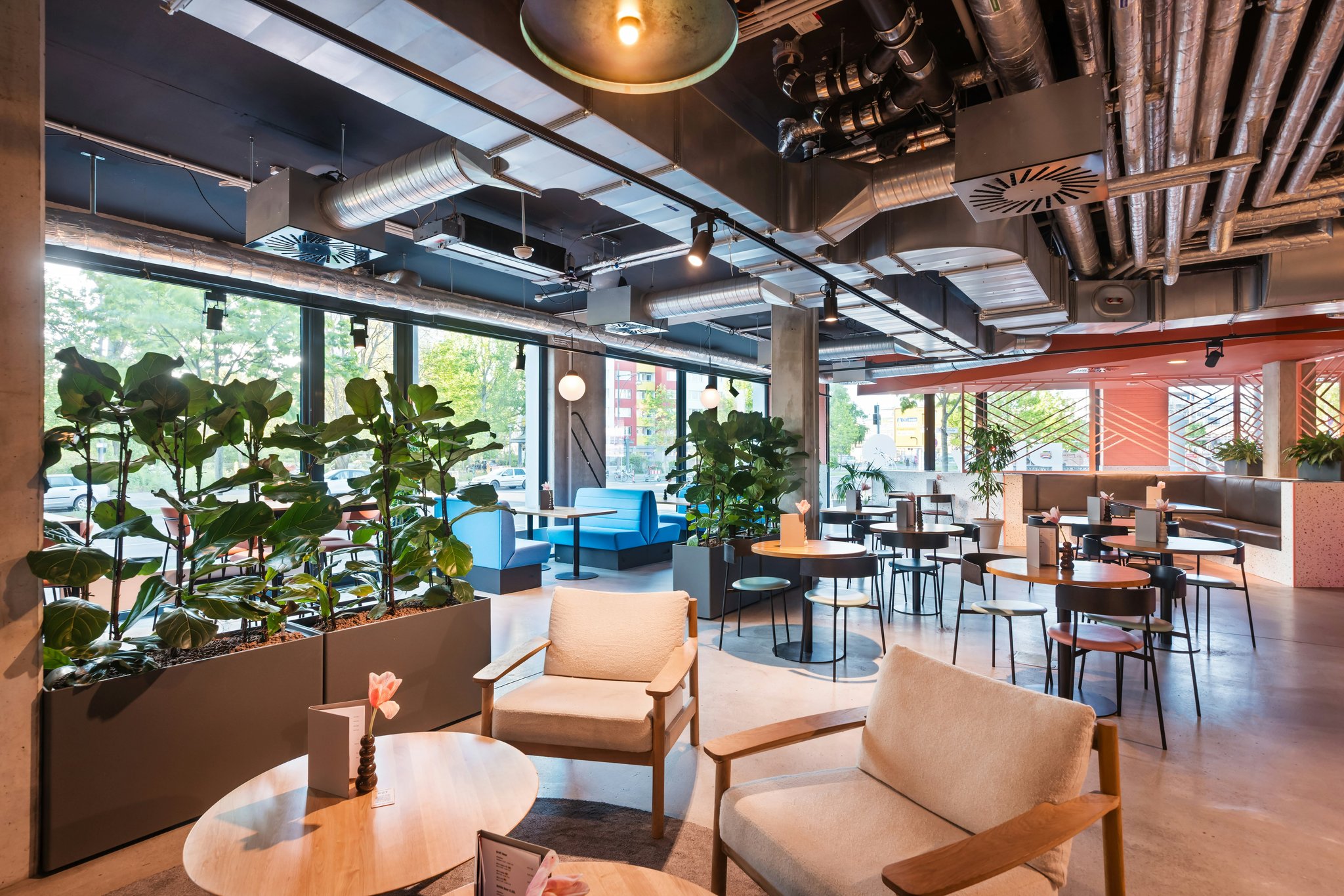 jqwivmQI0OXZ9EH4P2MQ_Berlin_Interior_Bar_2026_S