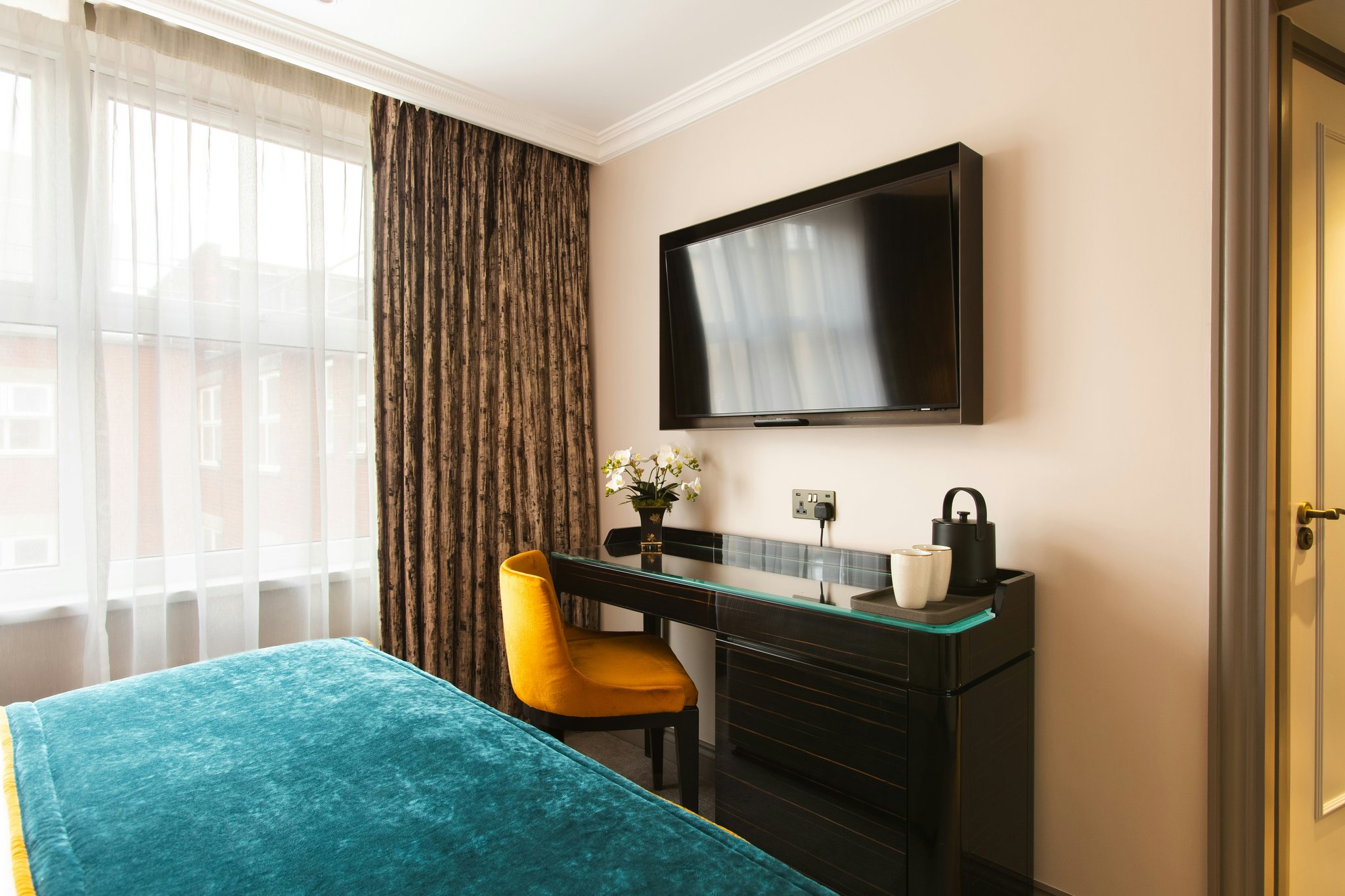 zr3v0irF0ayUnEvtUMQew_Small_Double_Room-05_S