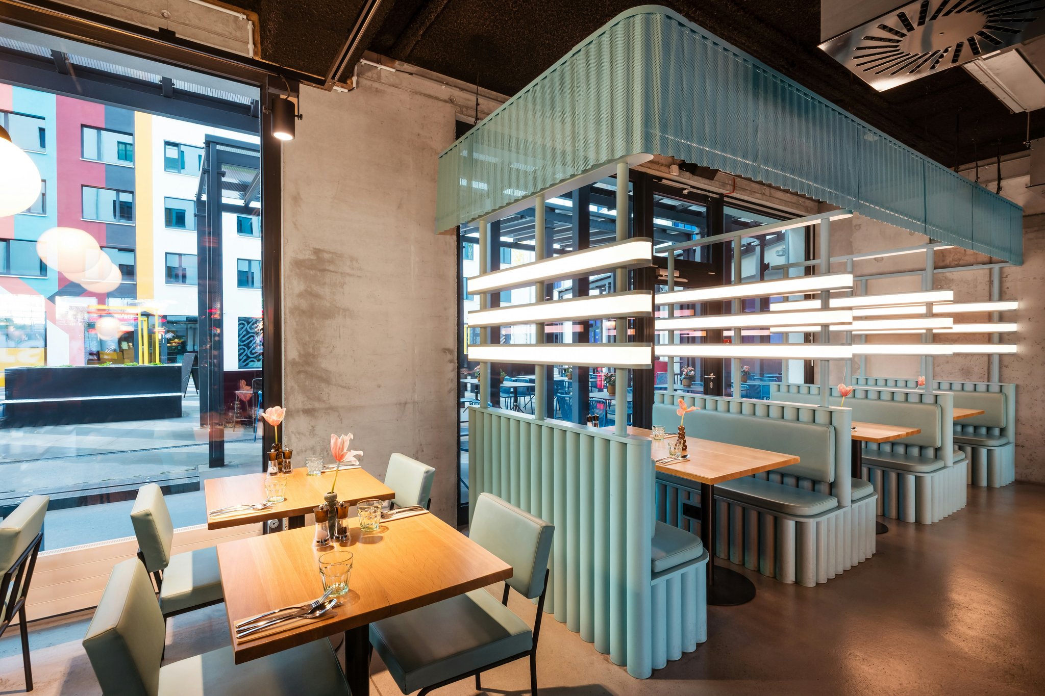 2qSQ0kMxSUKR7de5xHqe8w_Berlin_Interior_Restaurant_2026_S