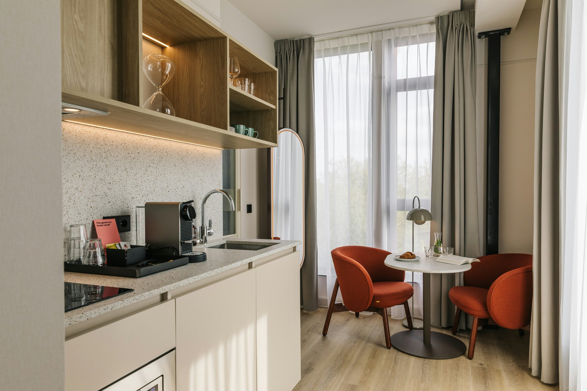 G8nvB0TmJUKZ9e1ZPAGFfw_Amsterdam-City_photography_Hotel_r_S