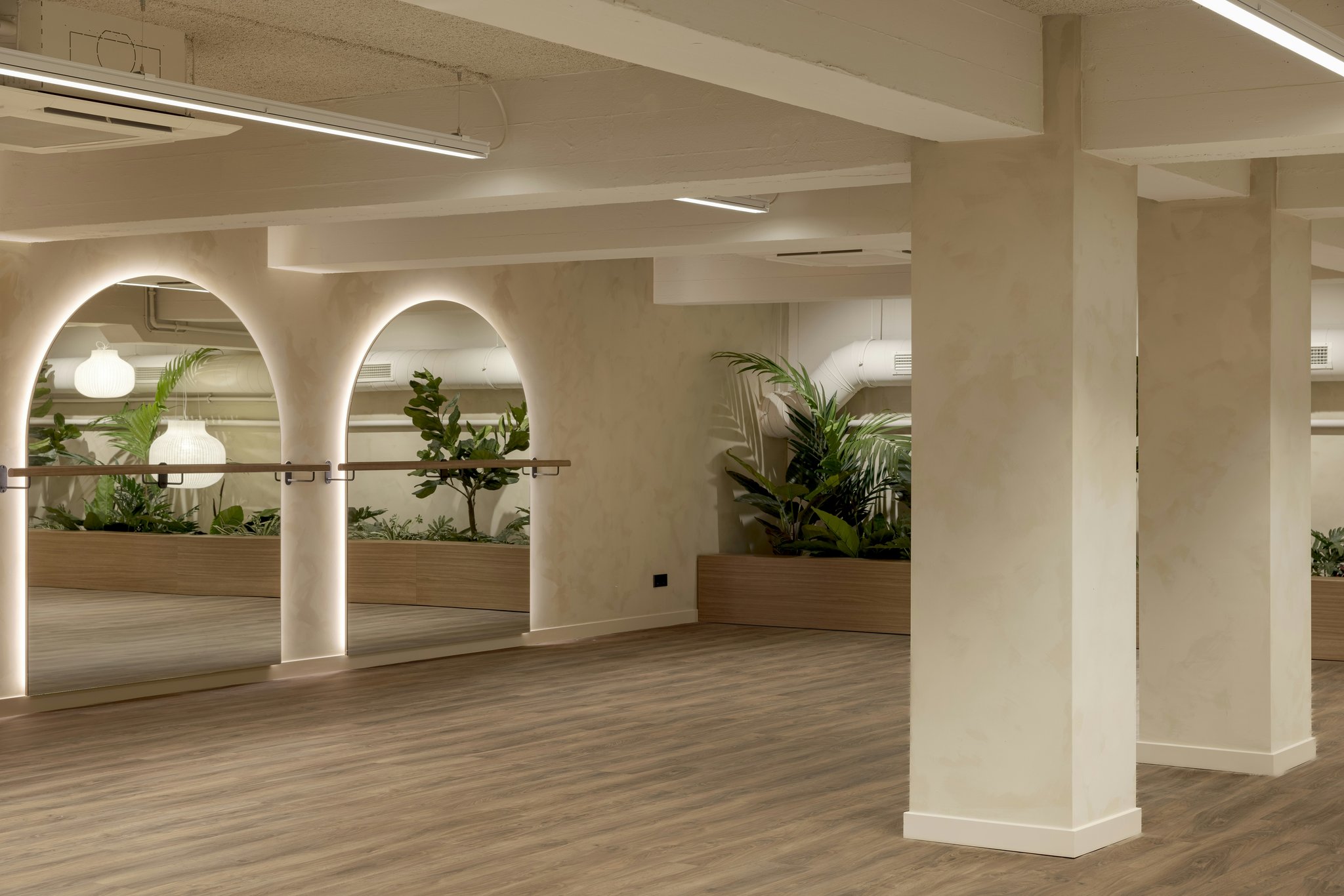 Sh8vSzyLvEiRGALoElJCbg_Gym_(3)_S