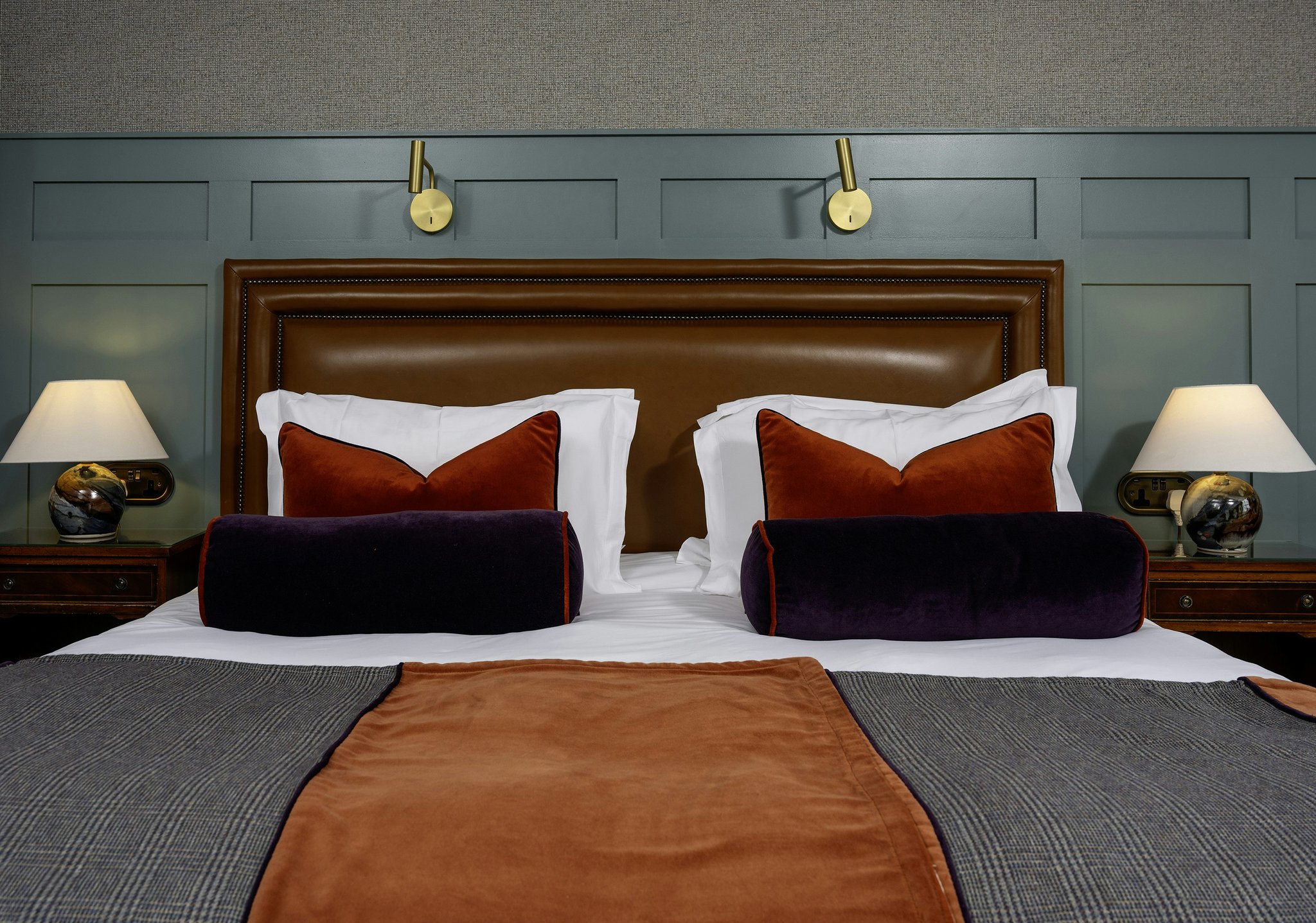 rkGcWtum80OOv3cdCy2ewA_Knipoch_Superior_Seaview_Headboard_S